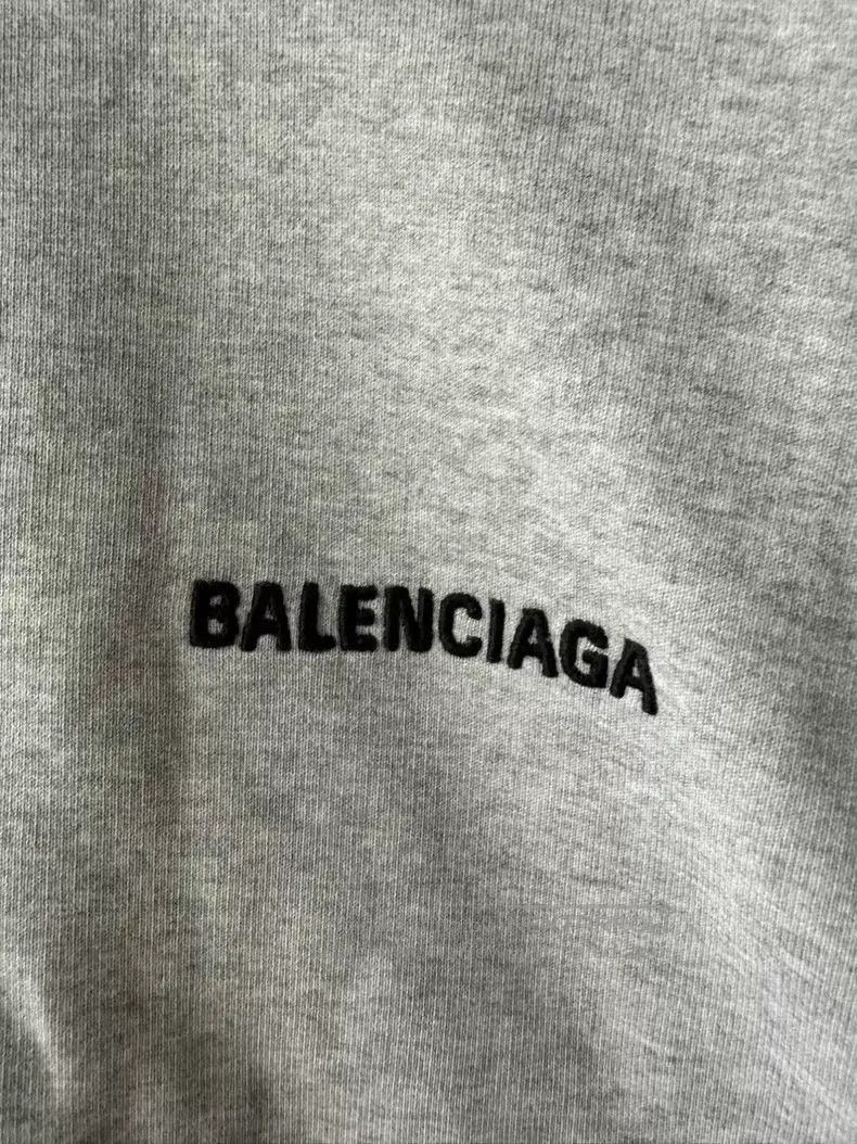 Balenciaga Balenciaga Front and Back Embroidered Logo Round Neck Swea Size US S / EU 44-46 / 1 - 7 Thumbnail