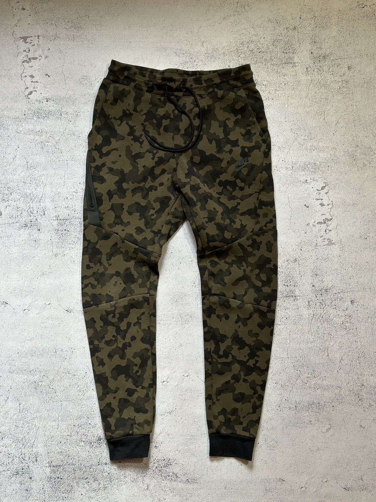 Nike Nike tech fleece pants | Grailed