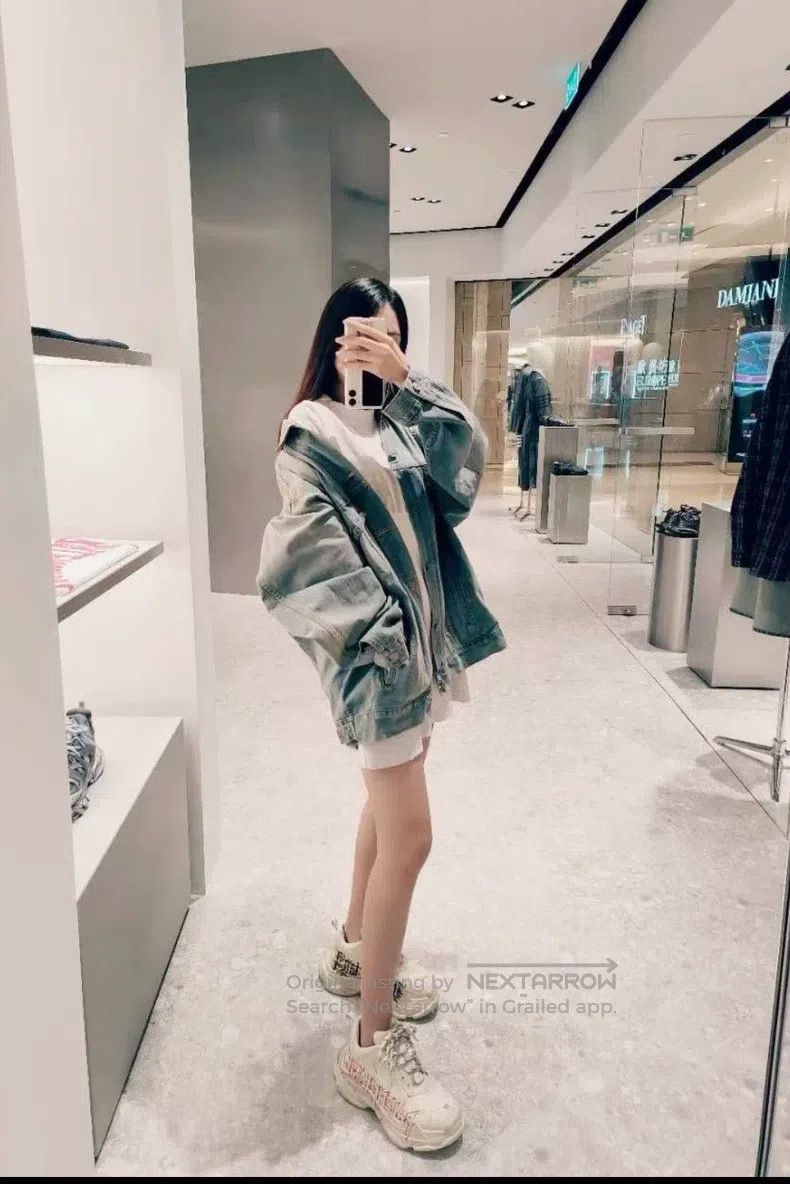 Balenciaga Balenciaga Sunset Eiffel Tower Denim Jacket, Light Blue Size US S / EU 44-46 / 1 - 5 Thumbnail