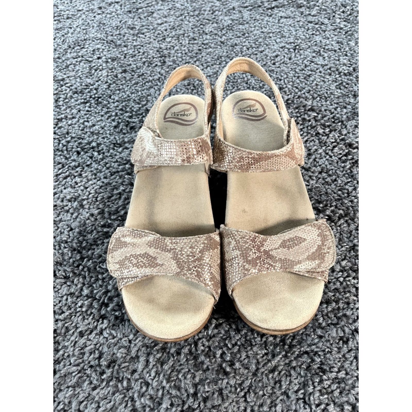 Dansko Dansko Sandal Wedge Open Toe Ankle Strap Snake Womens 11.5 Beige Leather Slingback Heel 2" Size US 12 / IT 42 - 3 Thumbnail
