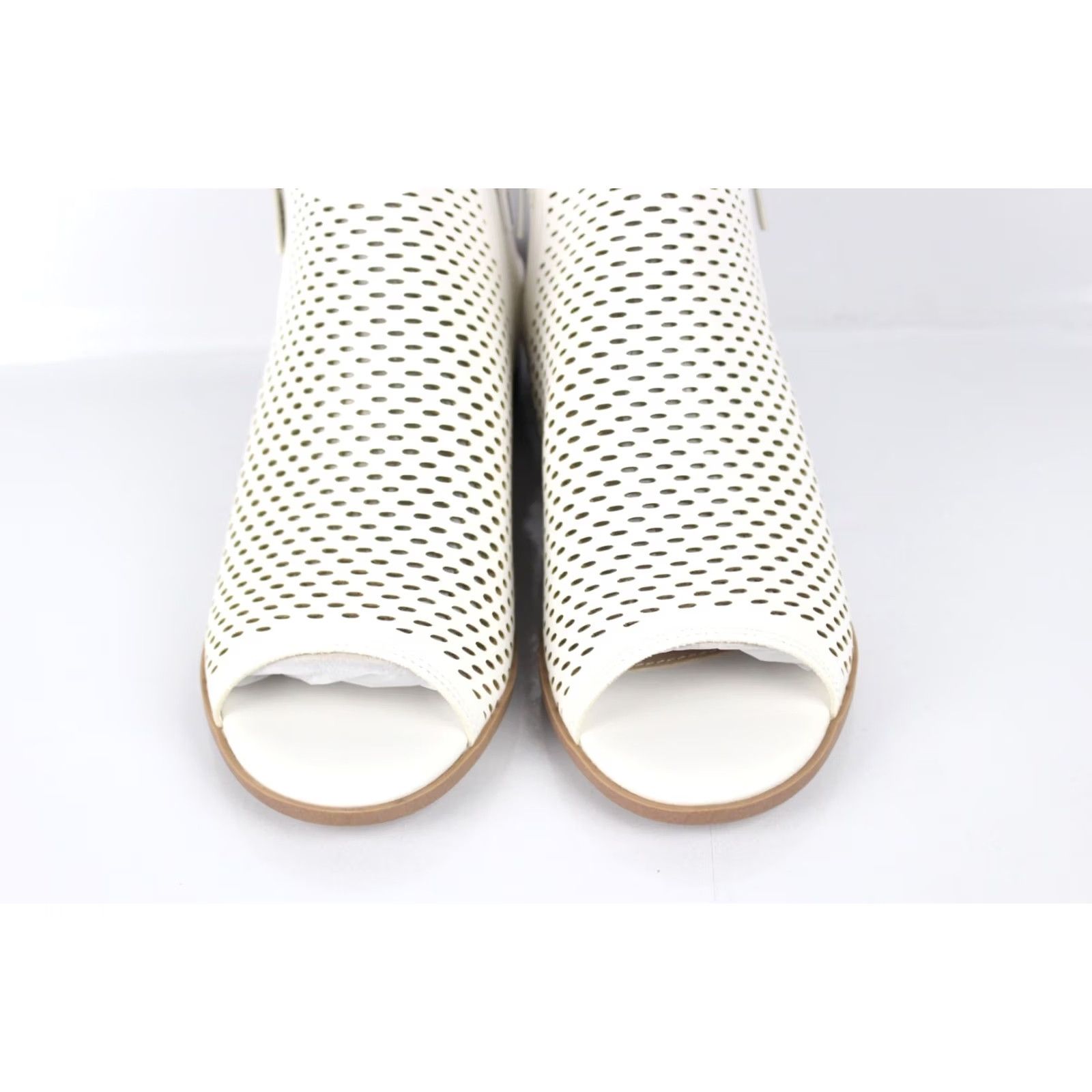 Vintage J. Adams Tracy Peep Toe Low Block Heels Bootie Sandals 6.5 White - Women - Sandal - Gladiator - White - 6.5 - J. Adams Tracy Size US 7 / IT 37 - 3 Thumbnail
