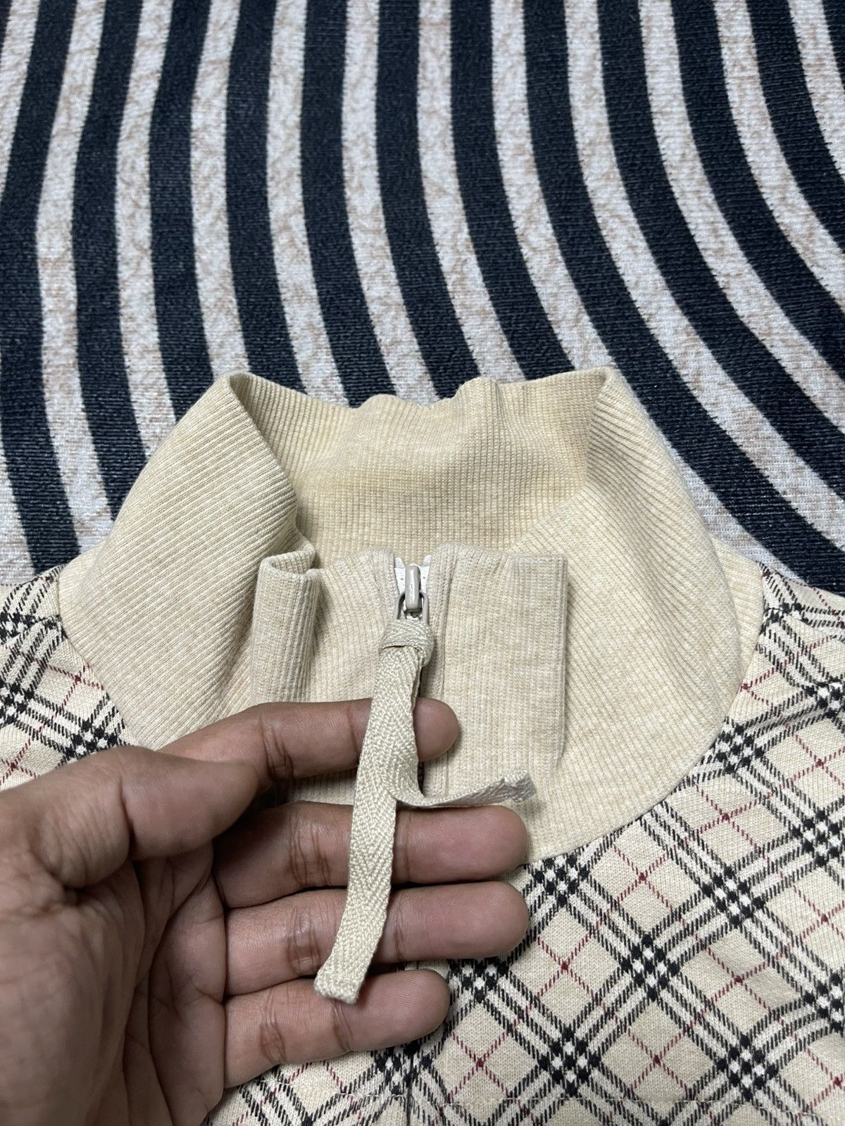 Burberry 🐐90s BURBERRY LONDON BLUE LABEL NOVACHECK SWEATER Size XS / US 0-2 / IT 36-38 - 9 Thumbnail