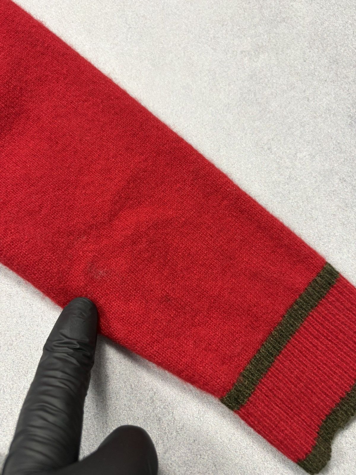 Zadig & Voltaire Zadig & Voltaire Cashmere V-Neck Women’s XS Red Knit Sweater Size XS / US 0-2 / IT 36-38 - 17 Thumbnail