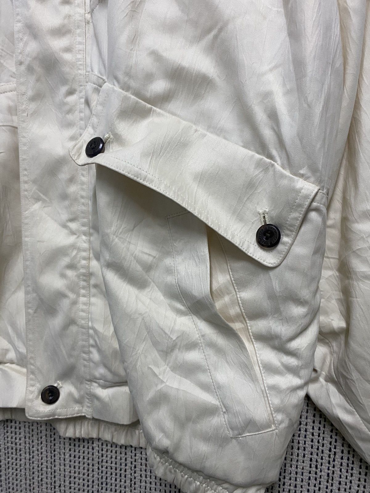 Burberry × Vintage 80s BURBERRY MEN’S CREM BOMBER JACKET Size US M / EU 48-50 / 2 - 3 Thumbnail