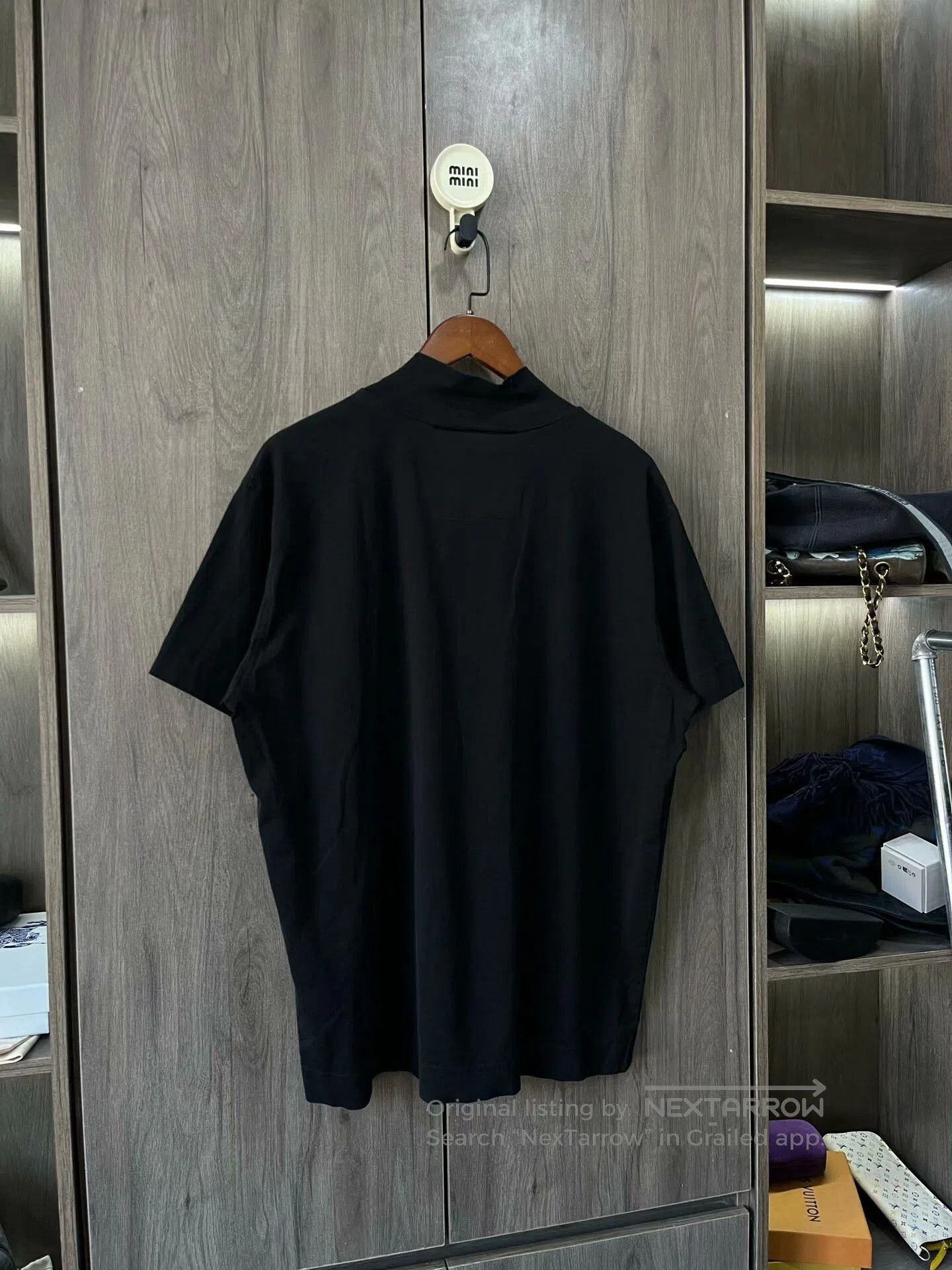 Givenchy Givenchy New Logo Embroidered Short-Sleeve. Size US XL / EU 56 / 4 - 3 Thumbnail