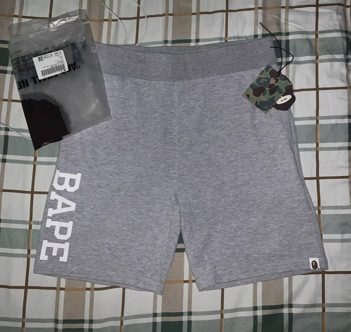 Bape BAPE OG Nigo era grey shorts Size US 38 / EU 54 - 1 Thumbnail