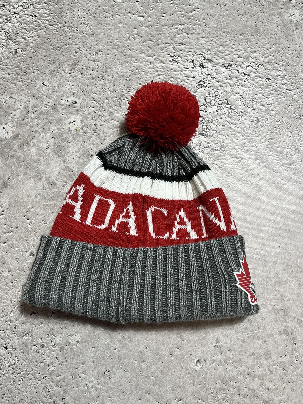 New Era New Era Canada Olympic Game Hat with a pom-pom Size ONE SIZE - 6 Thumbnail