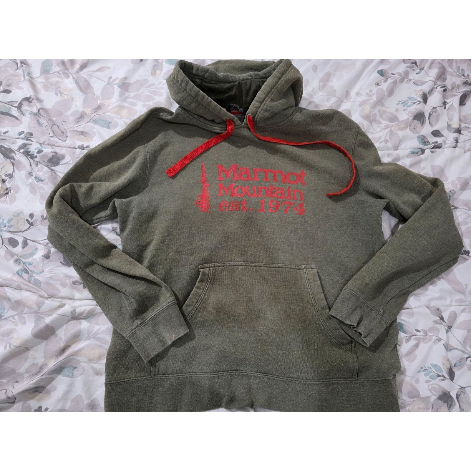 Marmot Men's Marmot Mountain Olive Green Sunset Hoodie Pullover sz Size US M / EU 48-50 / 2 - 1 Thumbnail