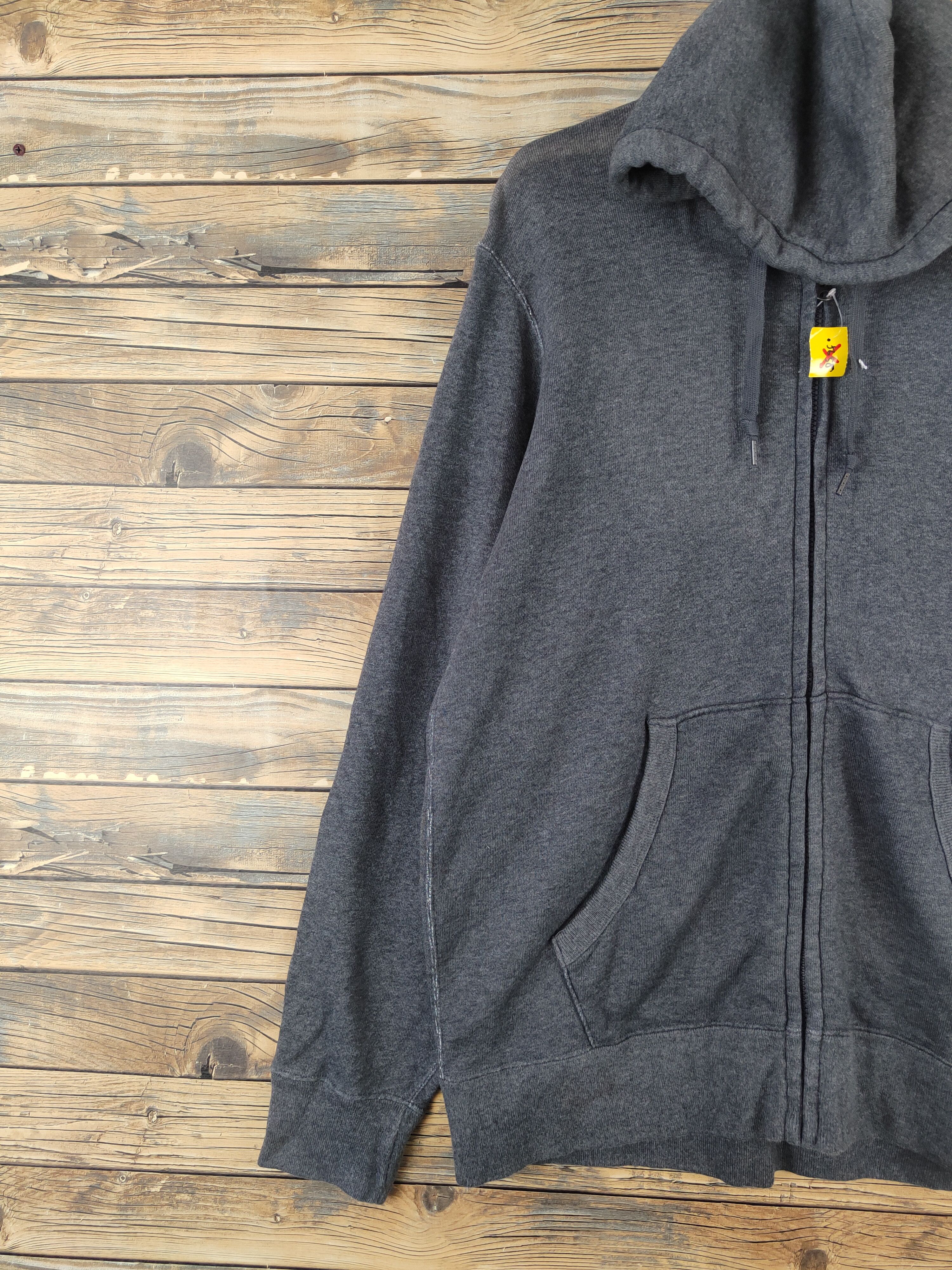 Japanese Brand × Vintage Uniqlo japan vintage Black Hoodie Sweaters #W959 Size US L / EU 52-54 / 3 - 3 Thumbnail