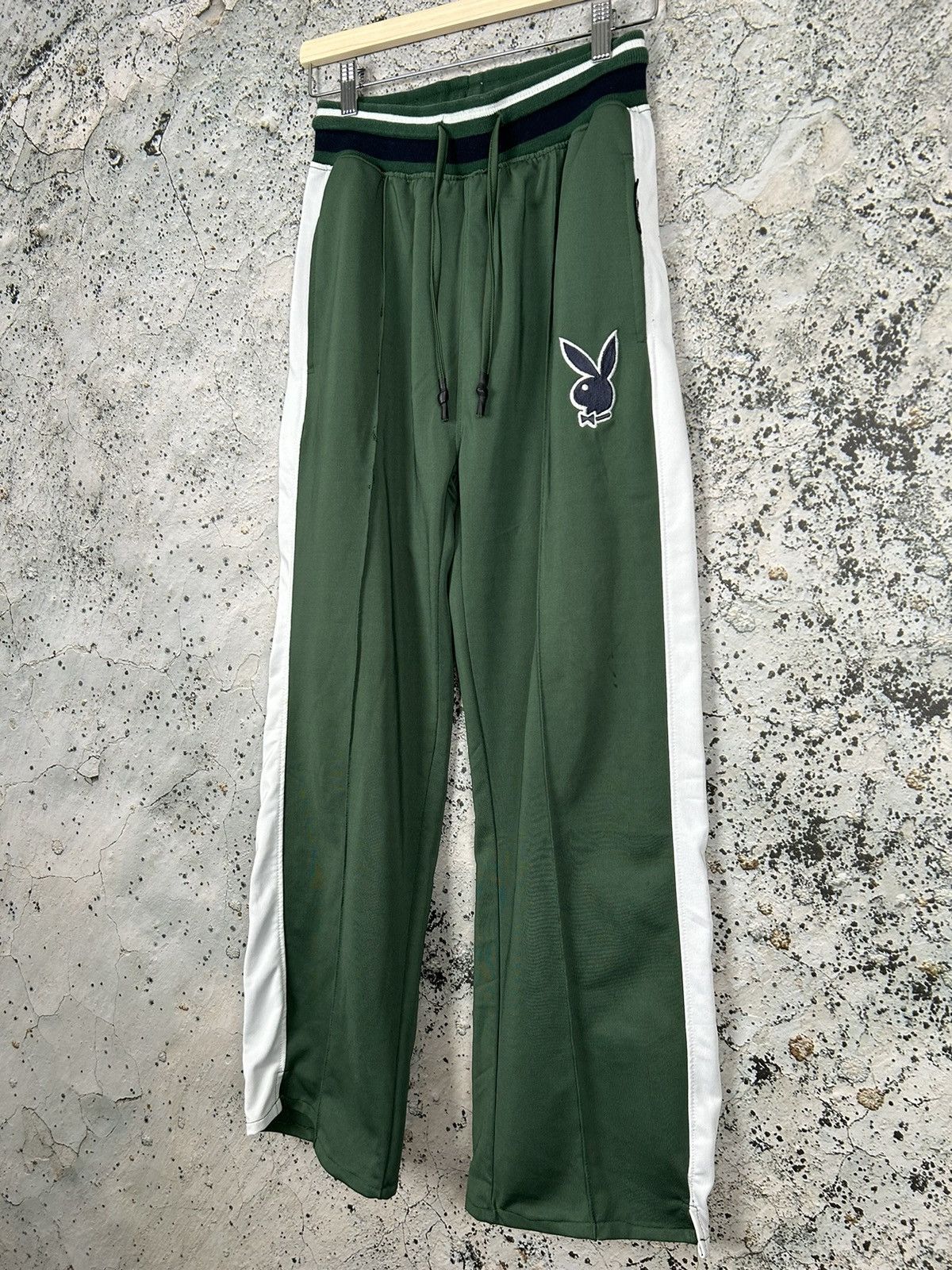 Playboy Vintage Playboy x Missguided Sweatpants Logo Streetwear Hype Size US 32 / EU 48 - 2 Thumbnail