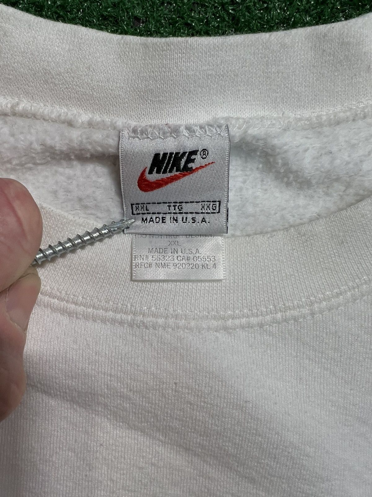 Nike × Vintage MADE IN USA - Vintage White Crewneck - RARE - XXL Size US XXL / EU 58 / 5 - 3 Thumbnail