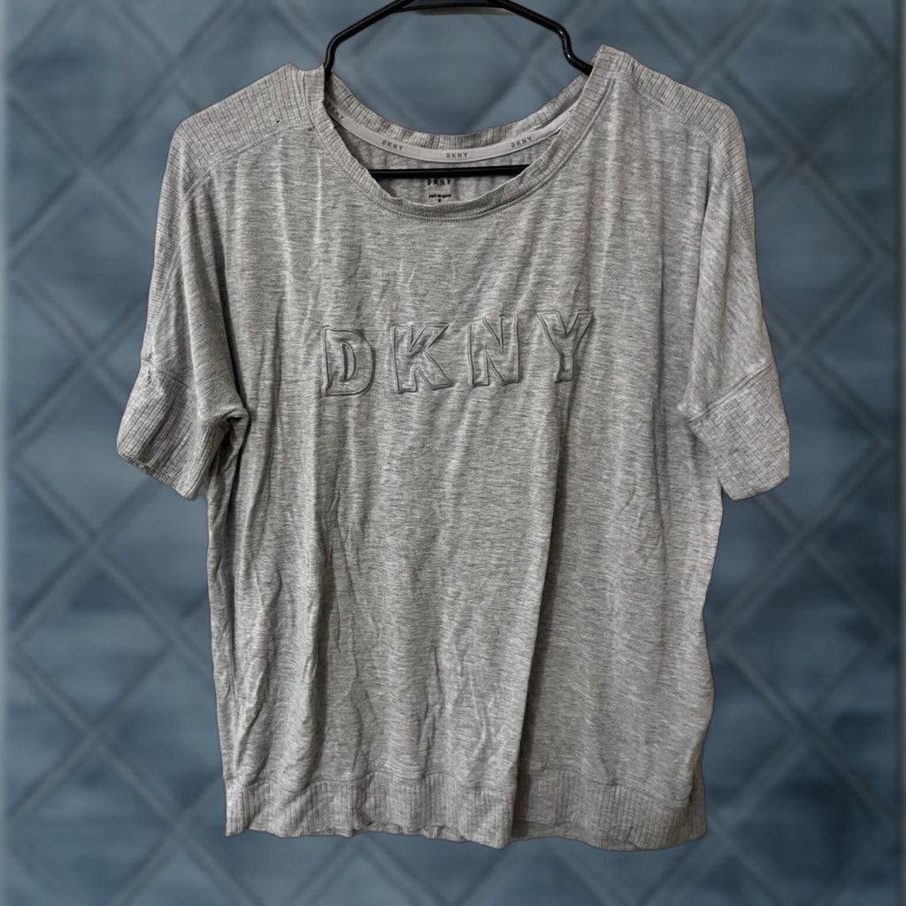 DKNY DKNY Women's Crew Neck T-Shirt Sz Medium Gray Logo Pullover Casual Fall Spring Winter Size M / US 6-8 / IT 42-44 - 1 Thumbnail