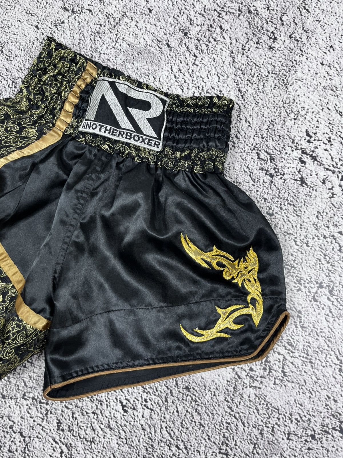 Japanese Brand VTG Muai Thai Kickboxing Fighter Shorts size M Size 28" / US 6 / IT 42 - 3 Thumbnail