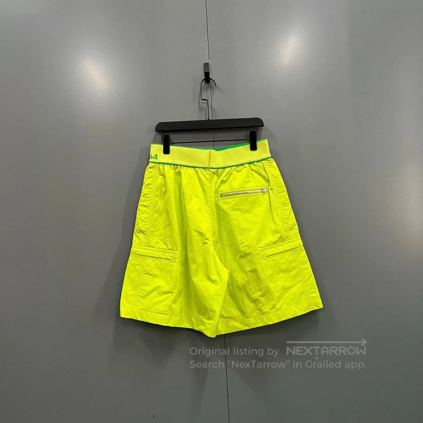 Bottega Veneta Bottega Veneta Neon Green Elastic Waist Shorts. Size 28" / US 6 / IT 42 - 2 Thumbnail