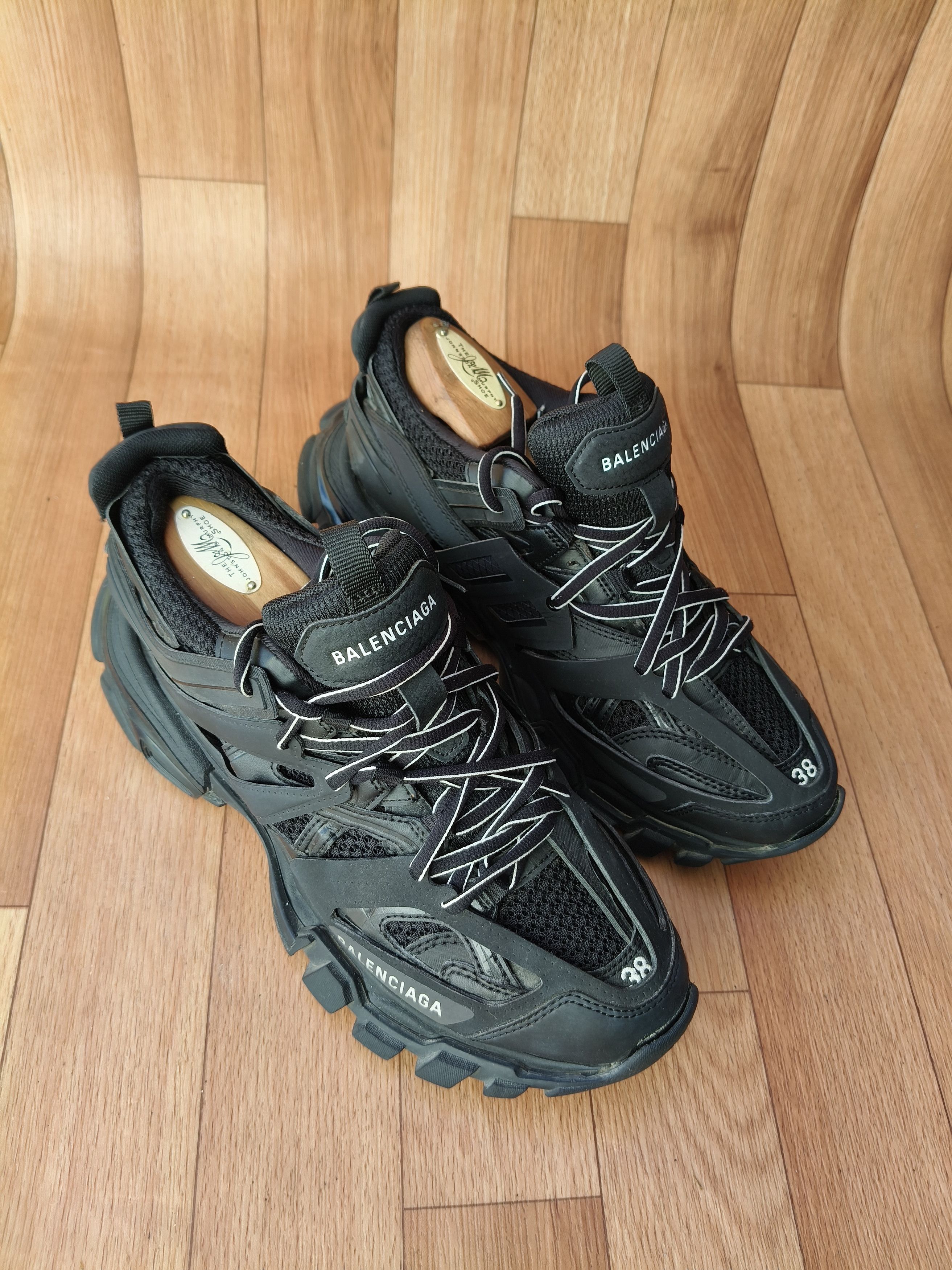 Balenciaga Balenciaga all black track sneakers Size US 6 / EU 39 - 4 Thumbnail