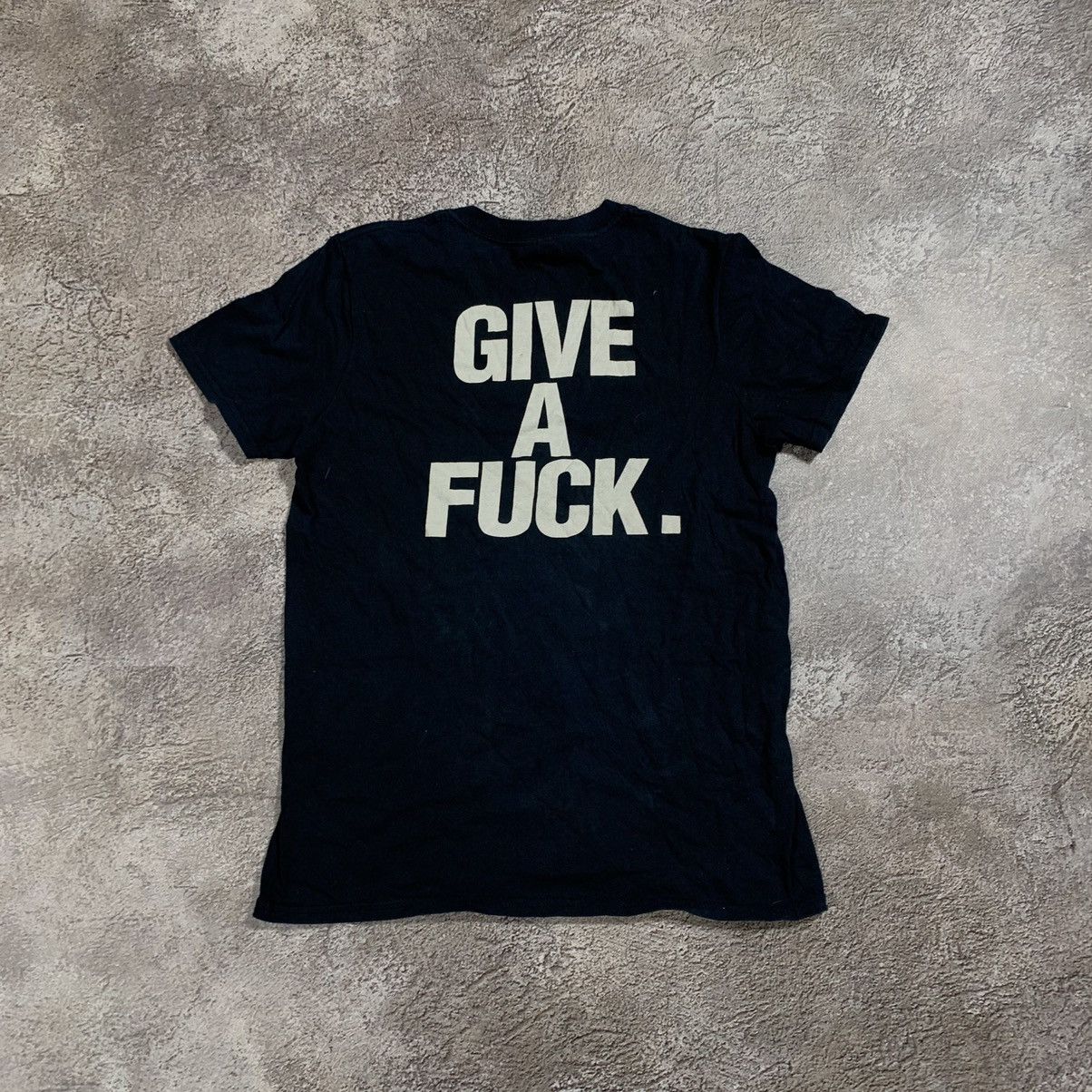 Vintage Vintage Y2K Graphic Band Tee God Bless The Courteeners S Size US S / EU 44-46 / 1 - 5 Thumbnail