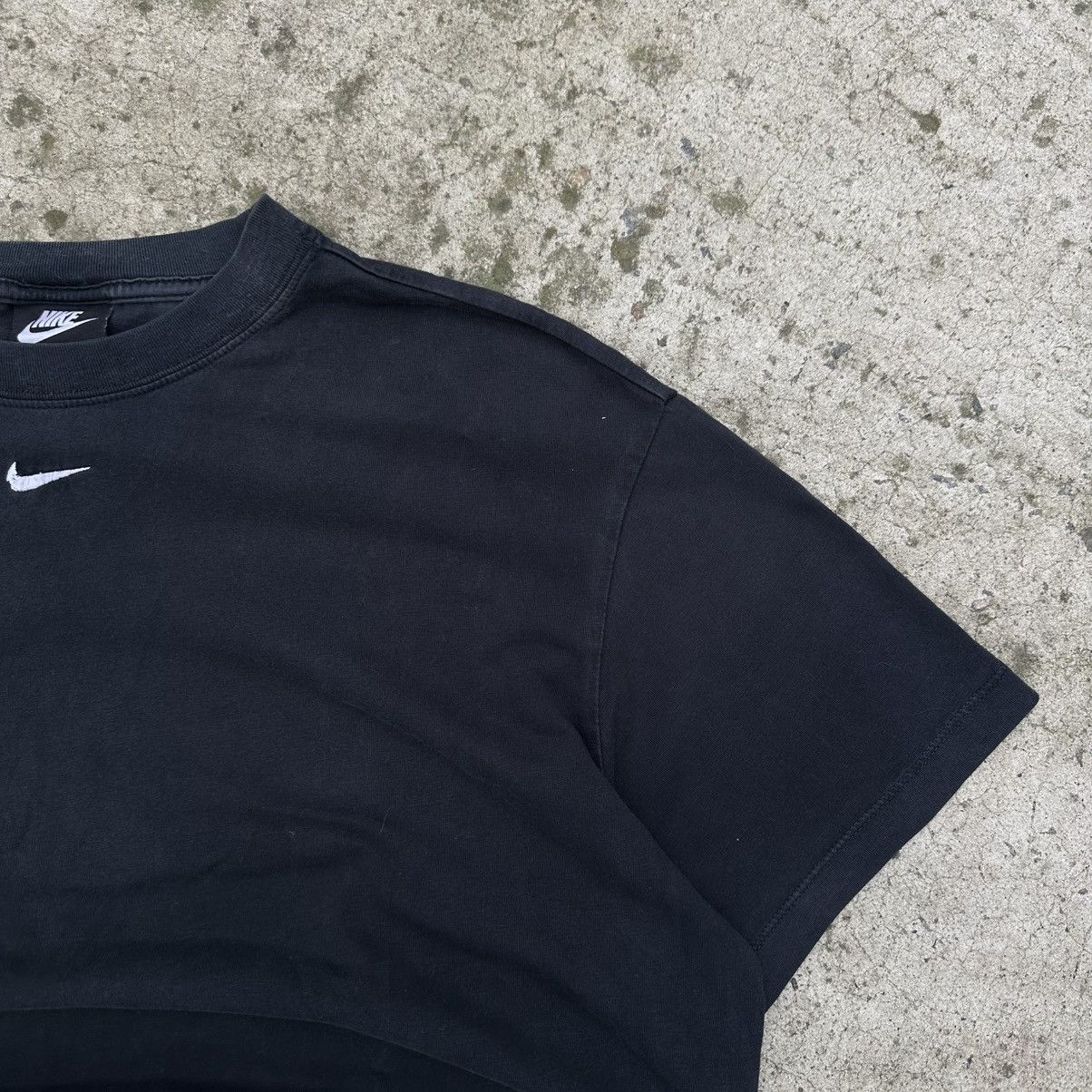 Nike Vintage Nike T-shirts Centre Logo Y2K 00s USA Size US L / EU 52-54 / 3 - 4 Thumbnail