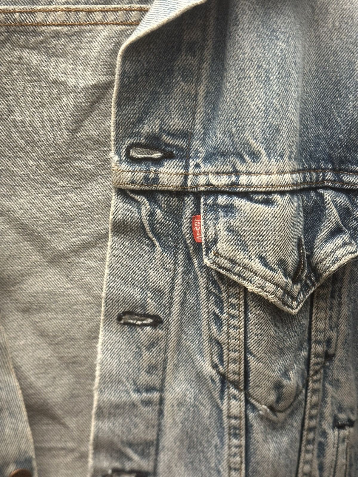 Levi's Vintage Levi’s Thrashed Denim Jacket (size S-M) Size US S / EU 44-46 / 1 - 3 Thumbnail