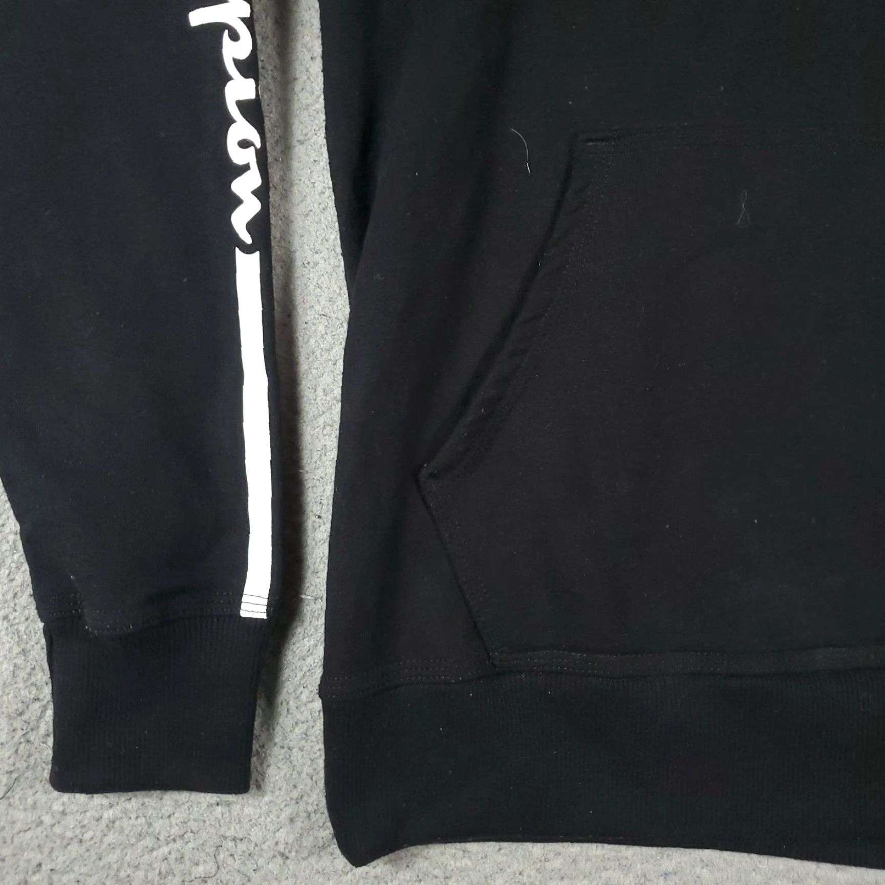 Champion Champion Hoodie Mens Medium Black Pullover Casual Sweatshirt Size US M / EU 48-50 / 2 - 3 Thumbnail