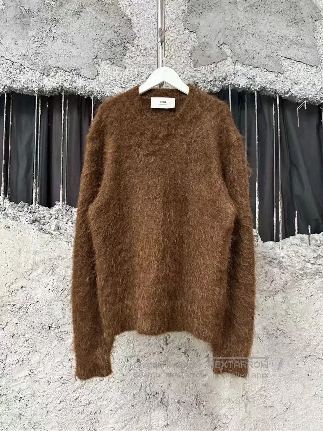 AMI brown fuzzy knit sweater. Size US L / EU 52-54 / 3 - 1 Thumbnail