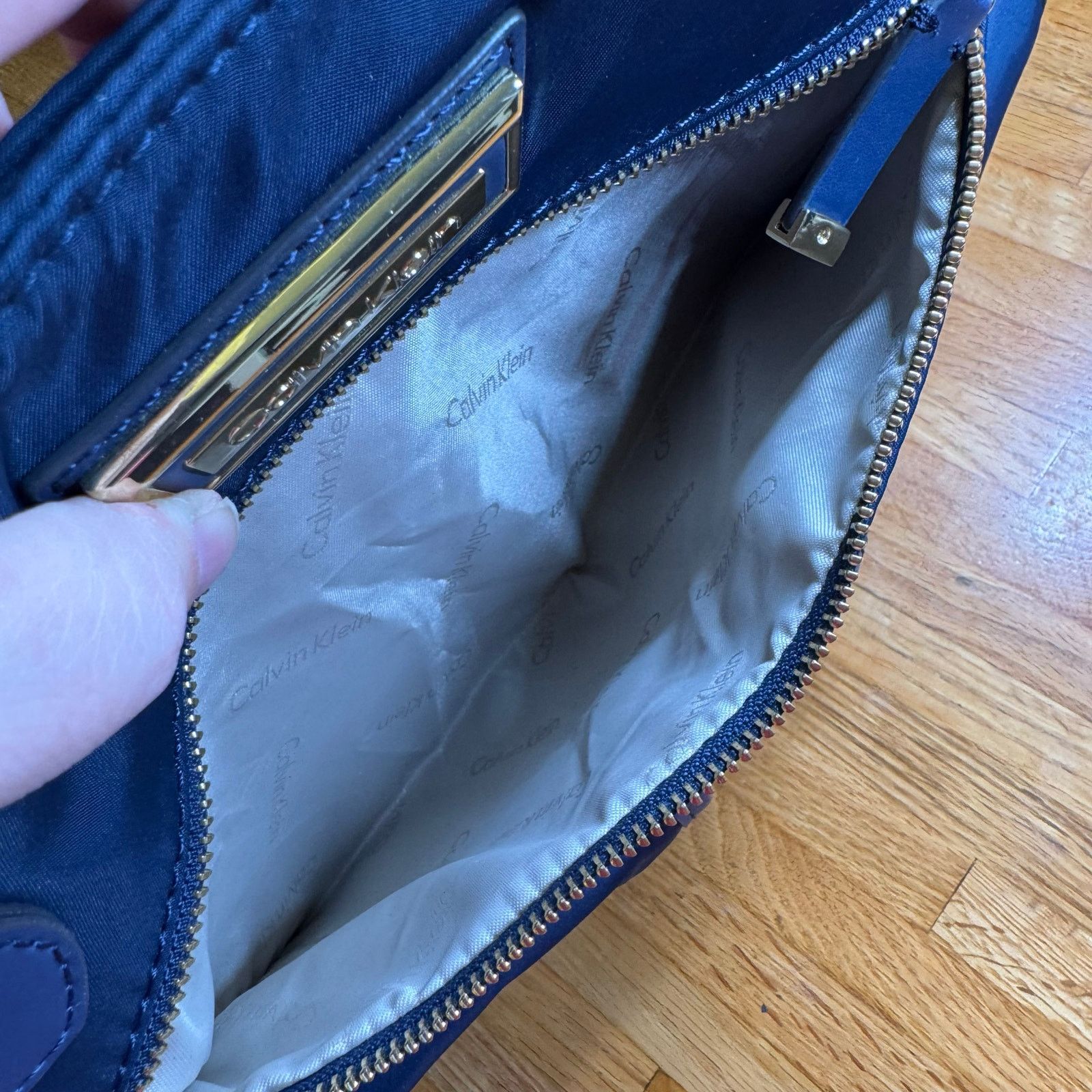 Calvin Klein Calvin Klein Belfast Nylon Organizational Buckle Tote Navy Size ONE SIZE - 6 Thumbnail