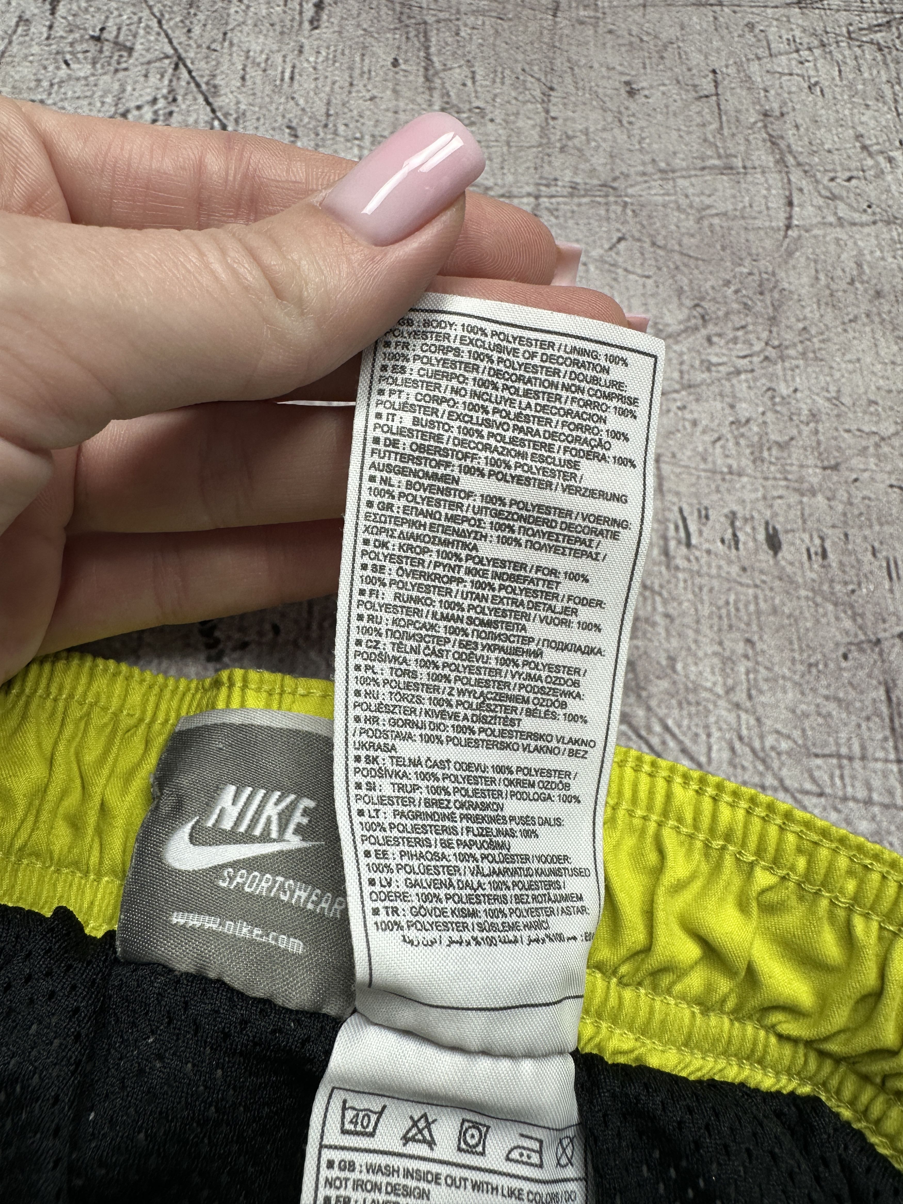 Nike Nike Mens Nylon Shorts Size US 30 / EU 46 - 5 Thumbnail
