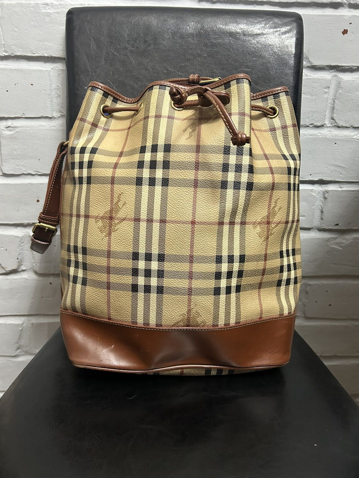 Burberry Vintage Burberry Drawstring Bucket Bag Size ONE SIZE - 1 Thumbnail