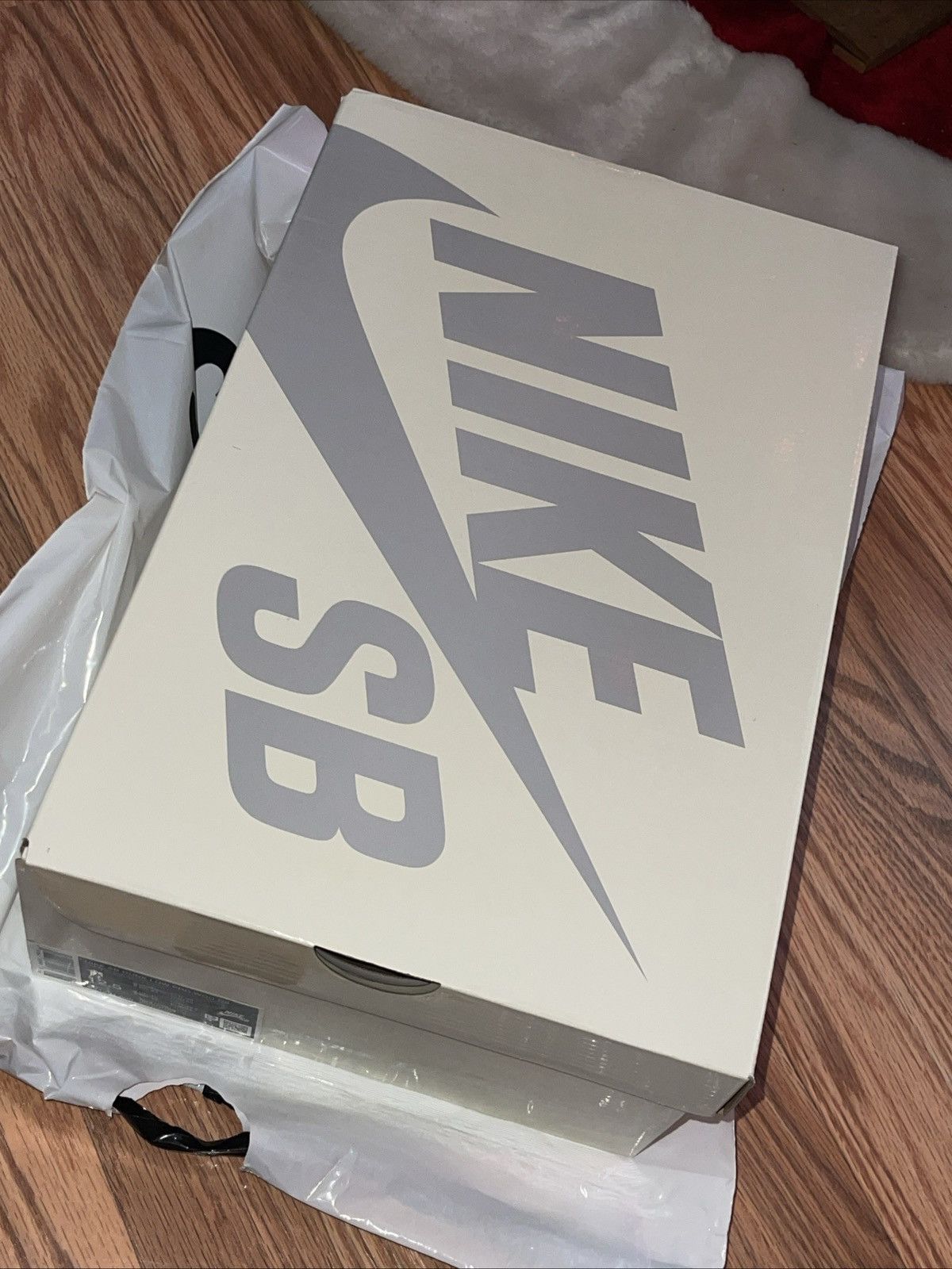 Nike *(Sealed!) Wizard Of Oz Nike SB Dunk Low Pro WOO QS Size 11 Size US 11 / EU 44 - 3 Thumbnail