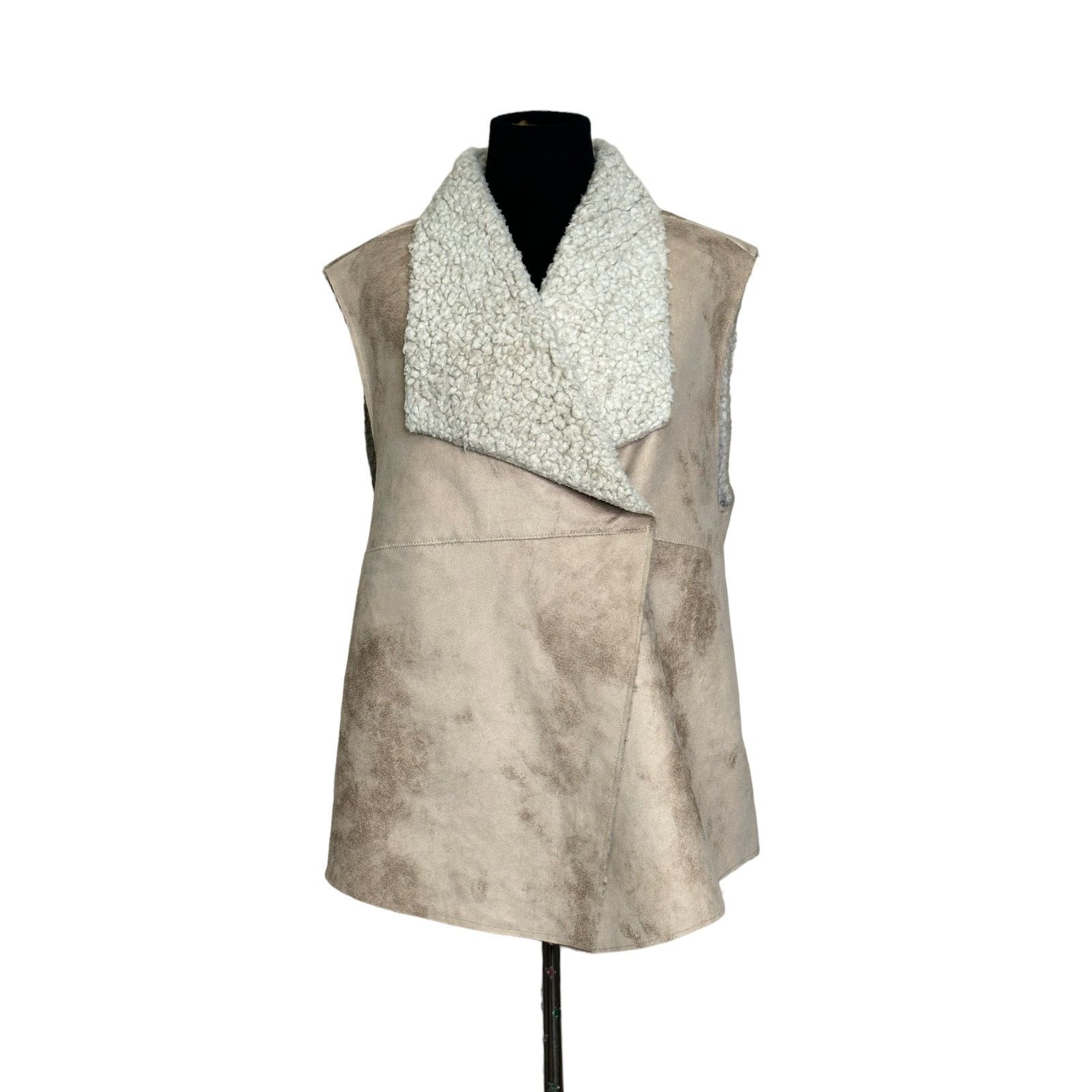 dylan Dylan beige faux leather Sherpa lined vest size Large Size L / US 10 / IT 46 - 7 Thumbnail