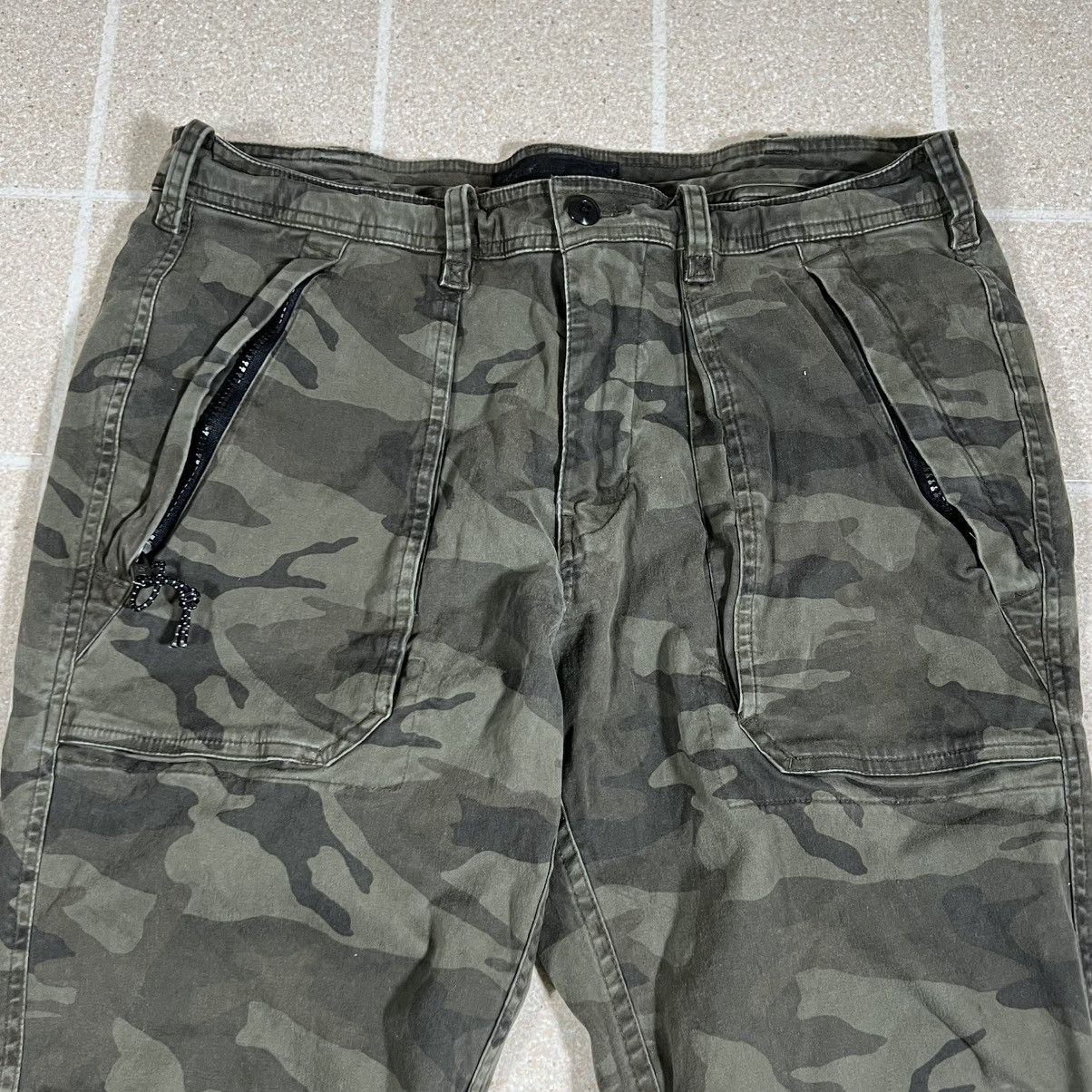 Abercrombie & Fitch Abercrombie & Fitch Cargo Pants Camo Grunge Utility Pockets Size US 31 - 2 Thumbnail