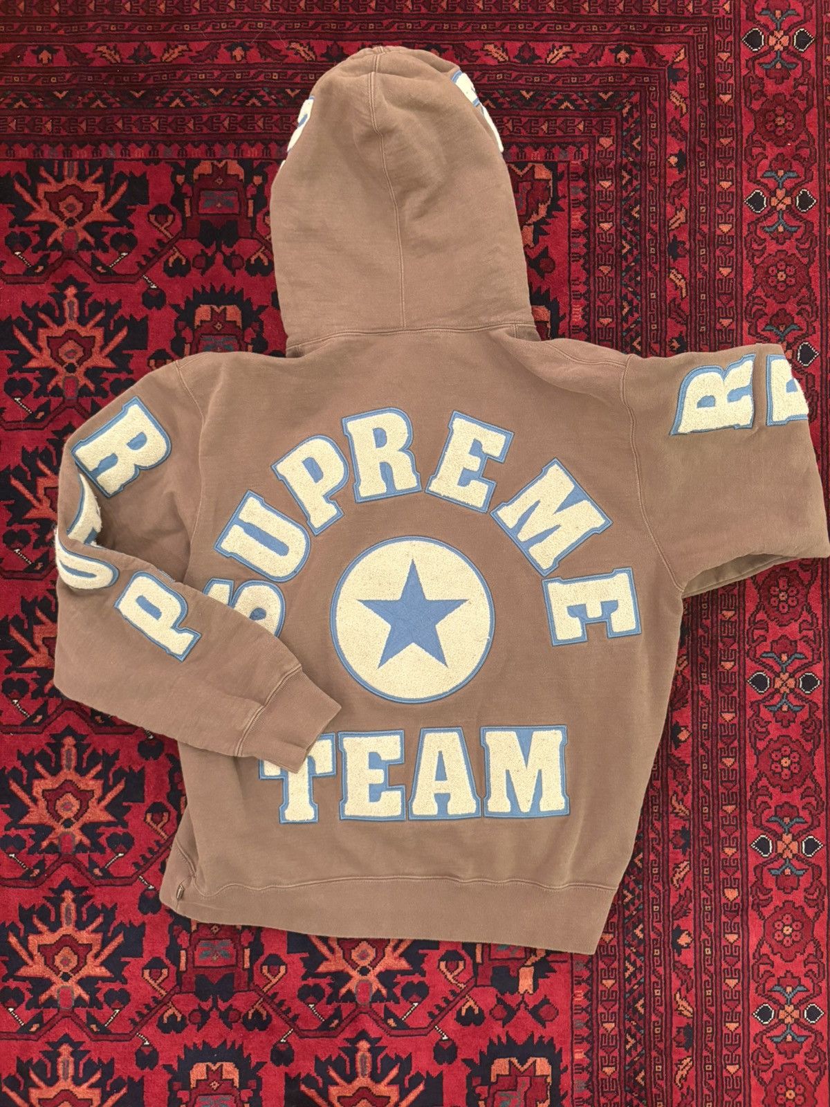 Supreme Supreme Team Hoodie Brown Size US M / EU 48-50 / 2 - 1 Thumbnail
