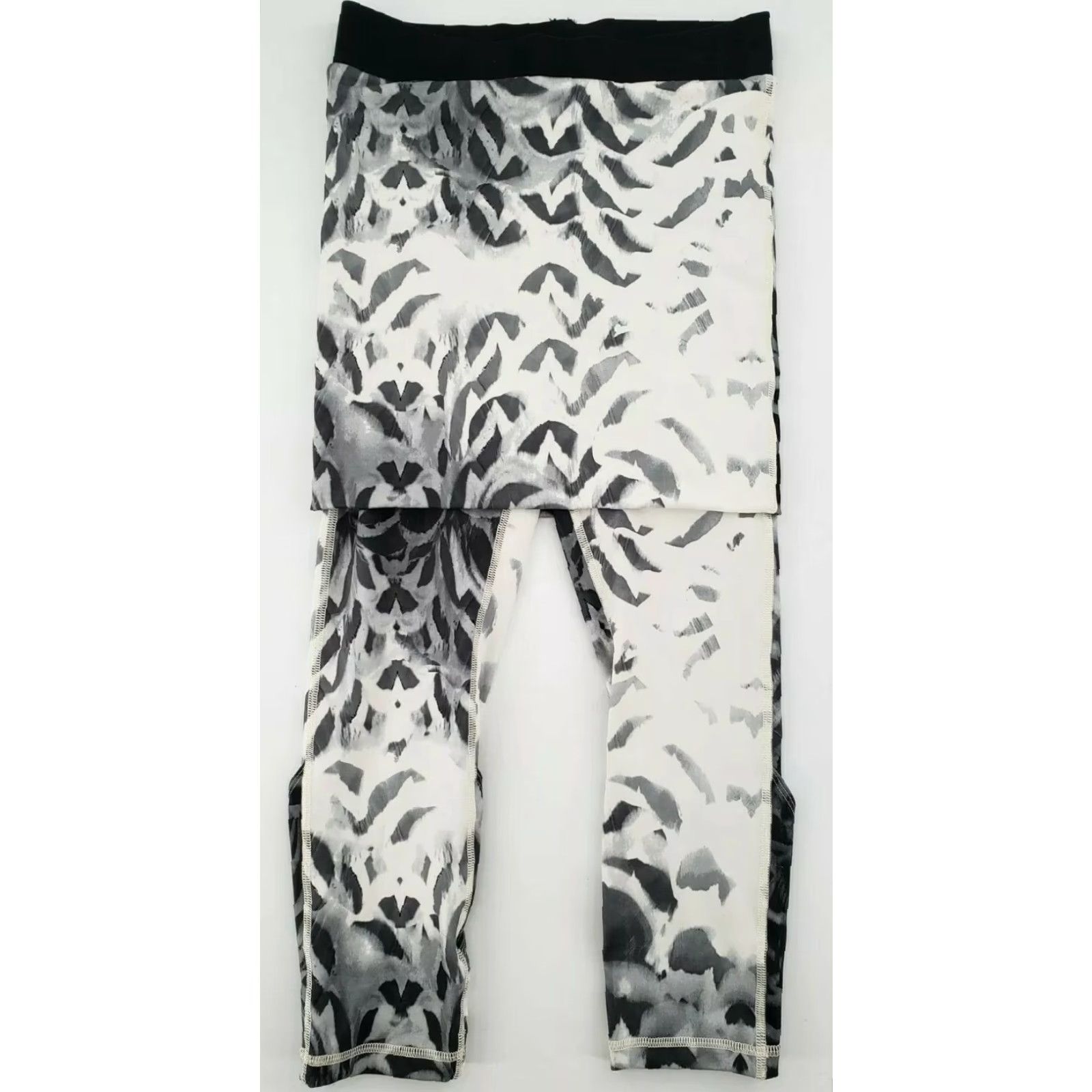Lululemon VINTAGE Lululemon Wunder Under Pants Womens 4 Gray Yin To You Skirted Legging Pretty Plume Angel Wing Size 27" / US 4 / IT 40 - 4 Thumbnail