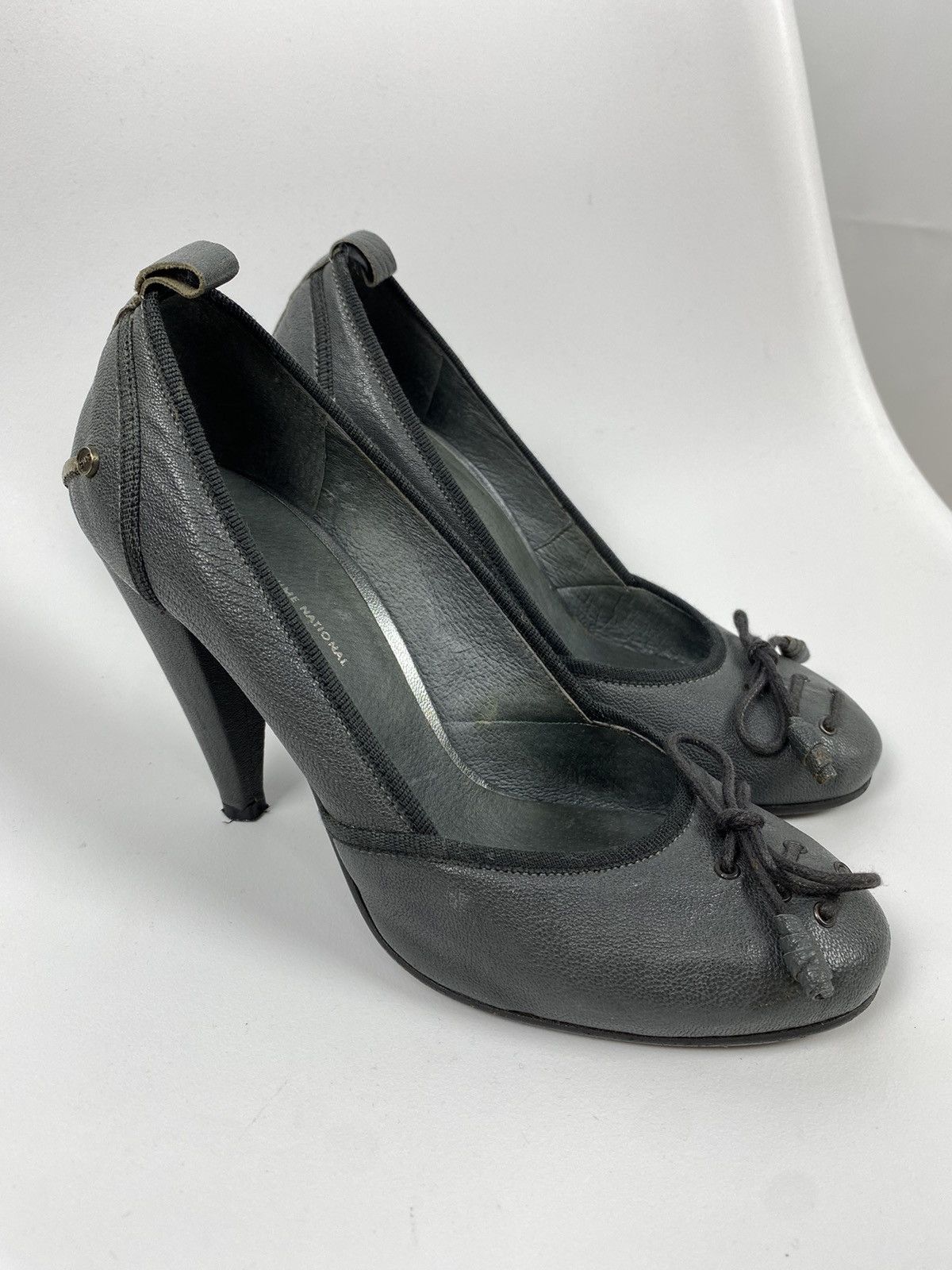 Costume National CNC Costume National Genuine Leather Pumps size 39 Size US 9 / IT 39 - 1 Thumbnail