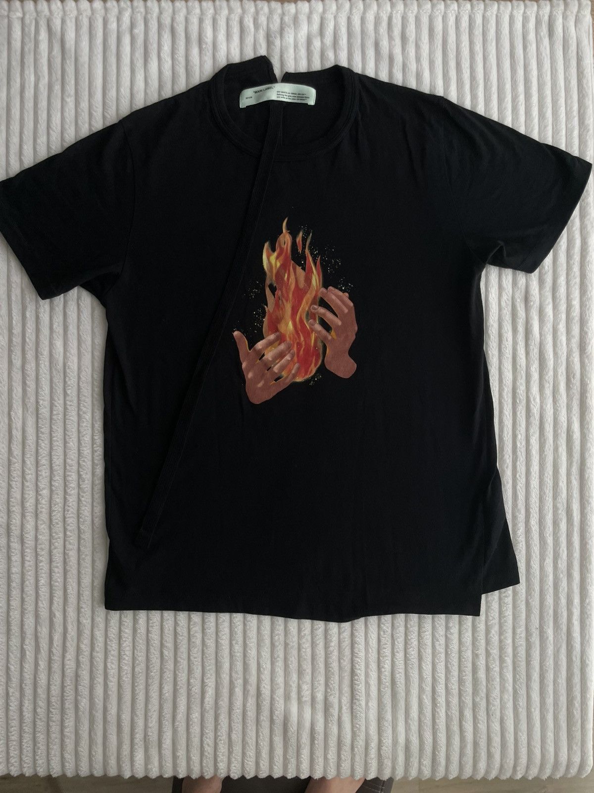 Off-White Off-White “Fire Hands” Tee, Black, Size L, Made in Portugal Size US L / EU 52-54 / 3 - 1 Thumbnail