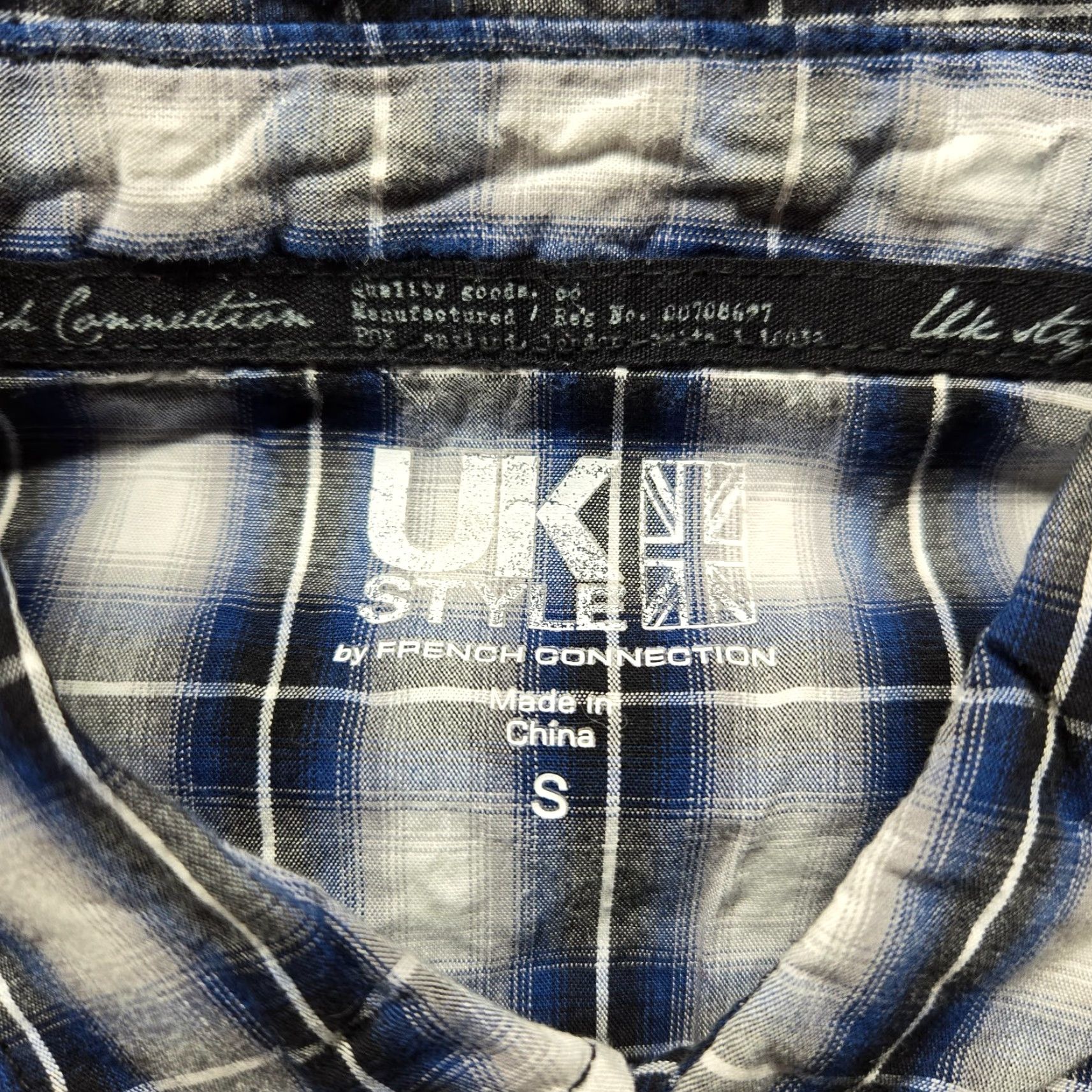 French Connection FRI French Connection Shirt Blue Plaid Short Sleeve Button-Up Pockets Men S Cotton Blend Classic Shirt Mens Small Blue Plaid 2020s Size US S / EU 44-46 / 1 - 2 Thumbnail
