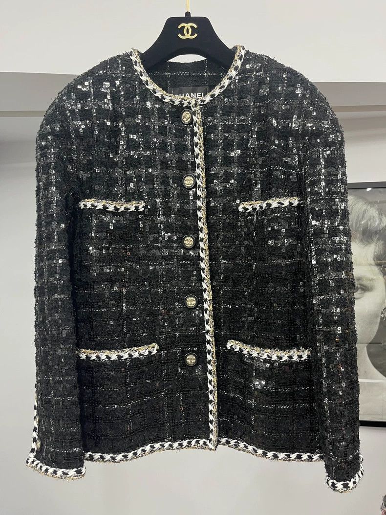 Chanel Chanel Black Sequin Embellished Jacket Size US M / EU 48-50 / 2 - 1 Thumbnail