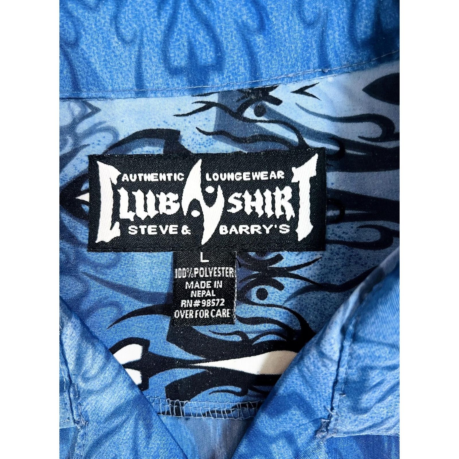 Vintage Steve & Barry's Club Shirt Mens Large Dragon Tribal Print Button Up 90s Yellow? Blue Dragon Graphic Print 90s Size US L / EU 52-54 / 3 - 3 Thumbnail