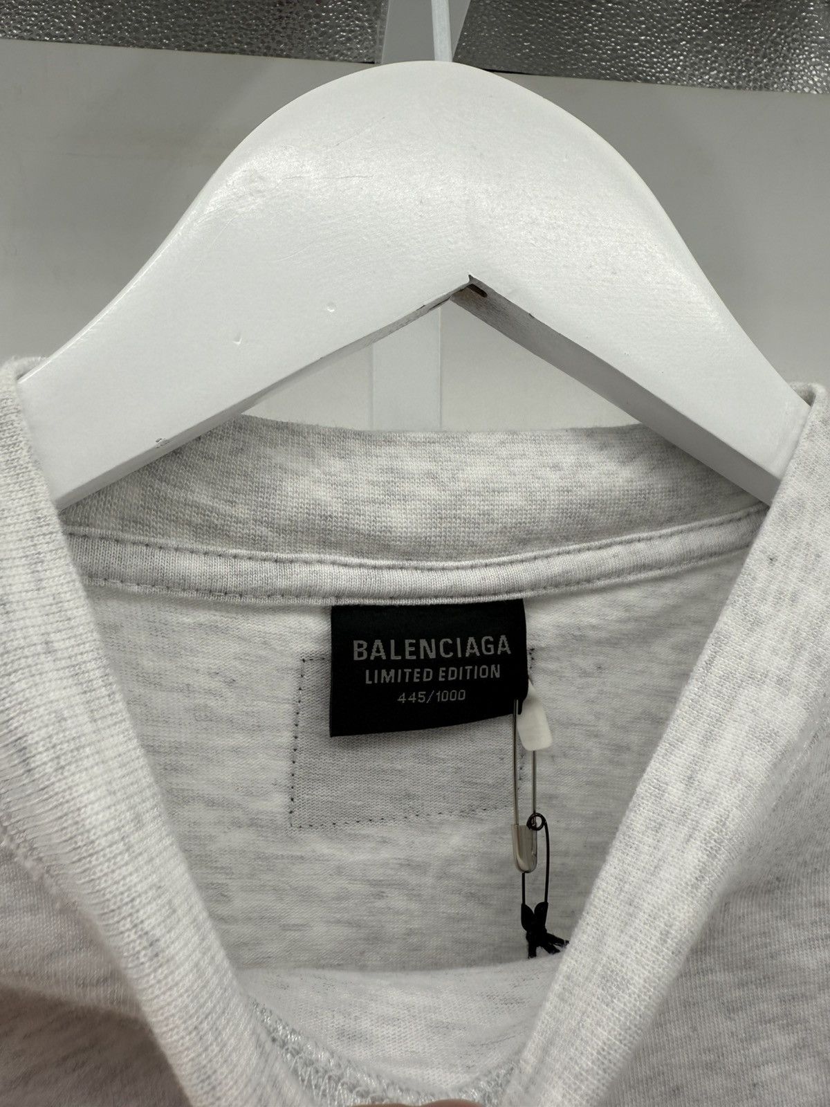 Balenciaga BNWT Balenciaga Archive Music Vintage Short Sleeve Shirt Size US M / EU 48-50 / 2 - 6 Thumbnail