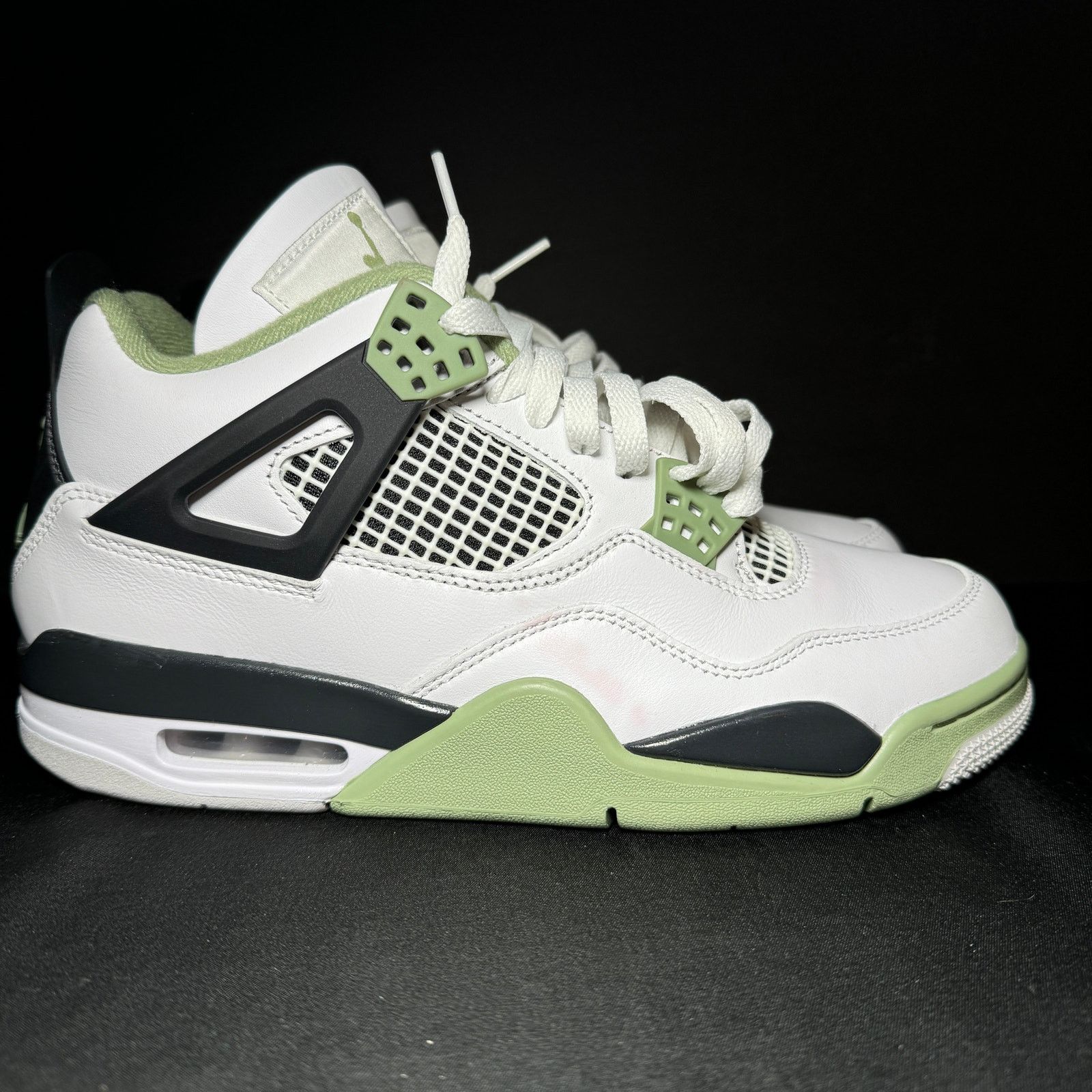 Size Wmns Air Jordan Retro Seafoam Women's Shoes