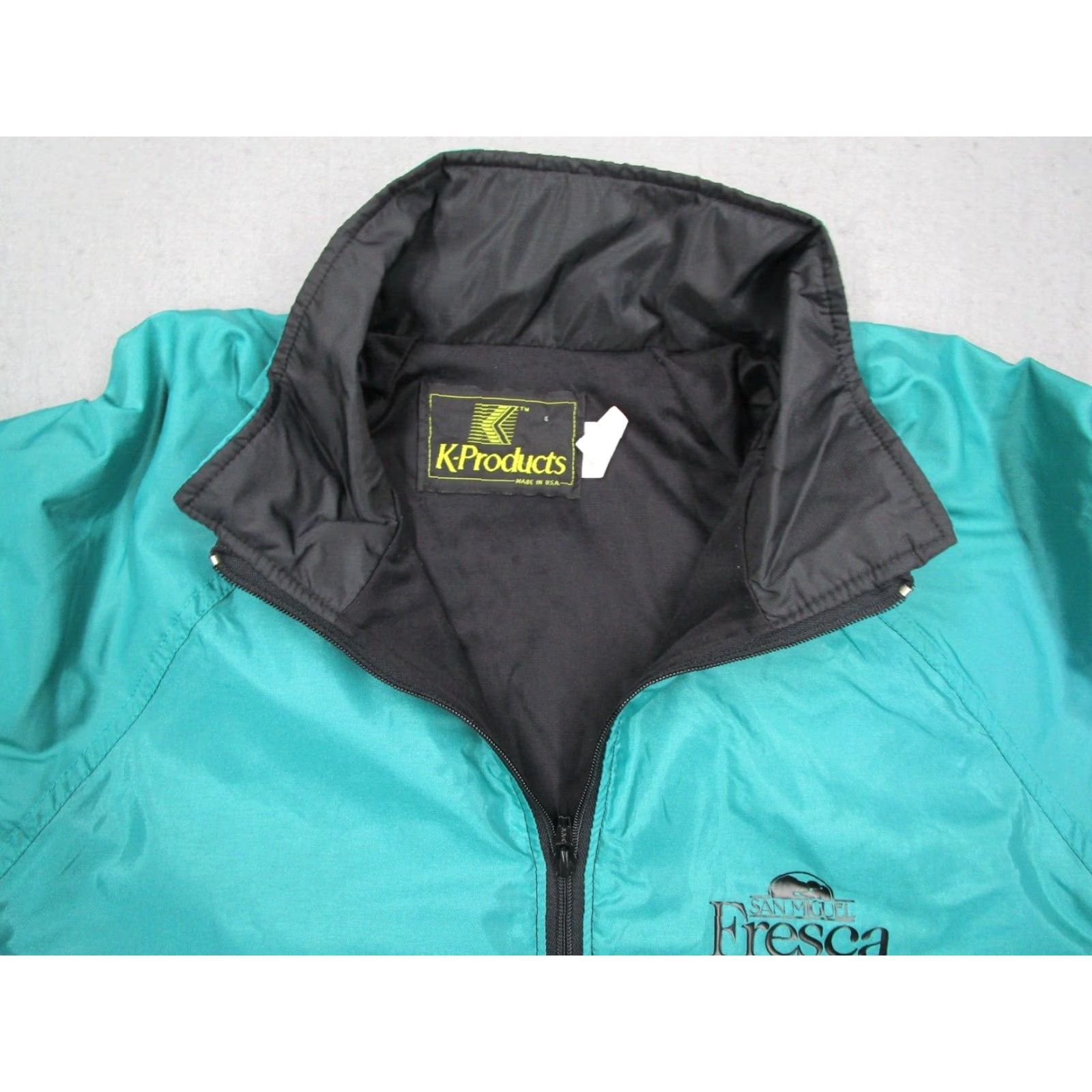 Vintage VINTAGE K-Products Jacket Mens Large Green Full Zip Pockets 90s Logo San Miguel Fresca Beer Bomber Jacket - Nylon Lined Size US L / EU 52-54 / 3 - 2 Thumbnail