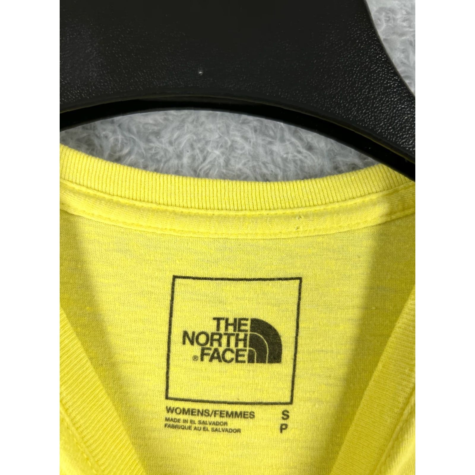 The North Face The North Face Shirt Women Small Yellow Short Sleeve Crew San Francisco Poly Tri Size S / US 4 / IT 40 - 7 Thumbnail