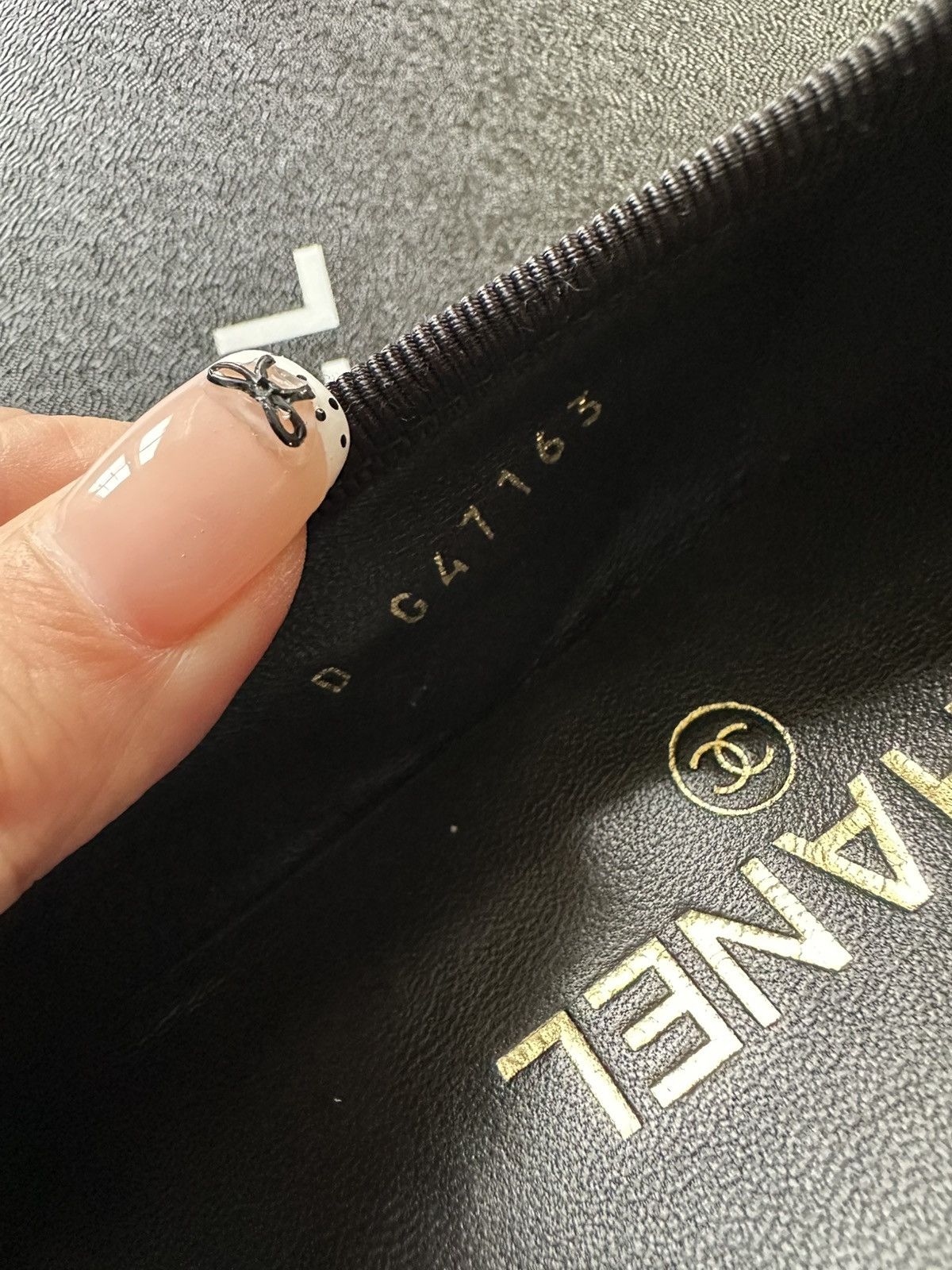 Chanel Chanel 2026M coco beach Cambon flats Black color size 39.5 Size US 9.5 / IT 39.5 - 9 Thumbnail