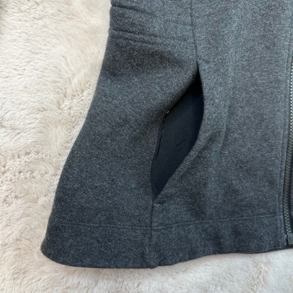 Lululemon Lululemon Gray Full Zip Jacket Sweatshirt Size 6 Fleece Size M / US 6-8 / IT 42-44 - 6 Thumbnail
