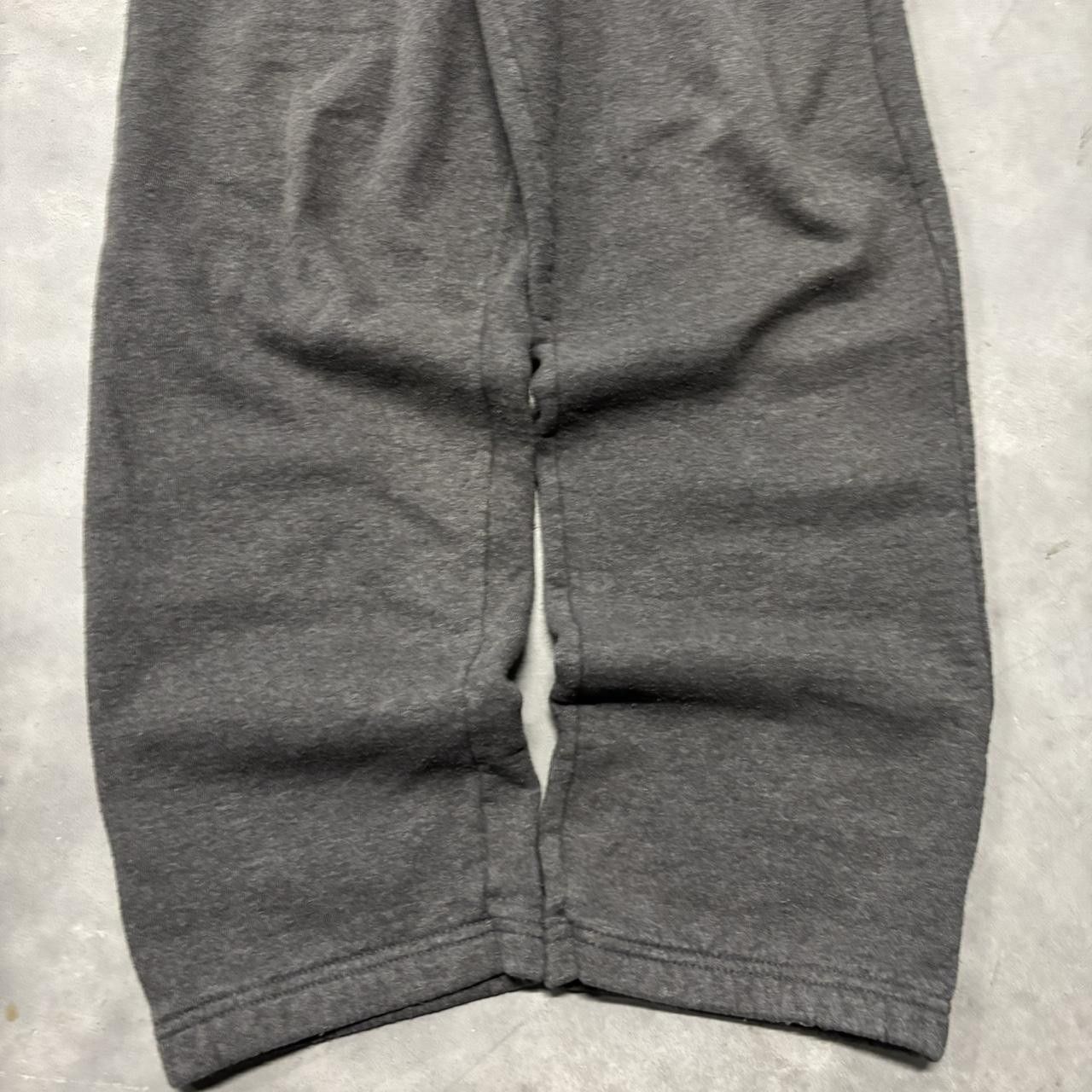 Japanese Brand × Vintage Crazy Vintage Y2K/2000s Faded Grey Essential Sweatpants! Size US 32 / EU 48 - 5 Thumbnail