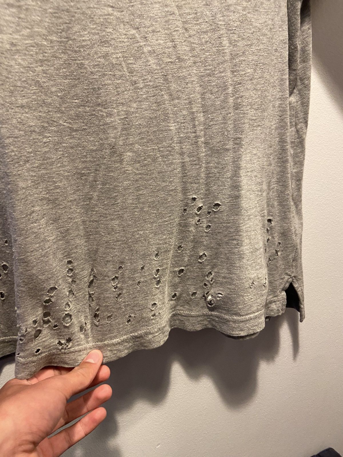 Maison MIHARA YASUHIRO Rare Maison Mihara Yasuhiro Distressed T shirt Size US M / EU 48-50 / 2 - 3 Thumbnail