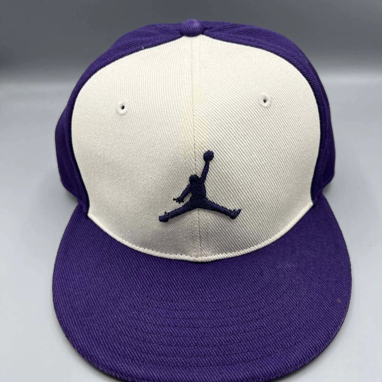 Jordan Brand Air Jordan Hat Men 7 1/4 Embroidered Logo Jumpman Fitted Cap Size ONE SIZE - 8 Thumbnail