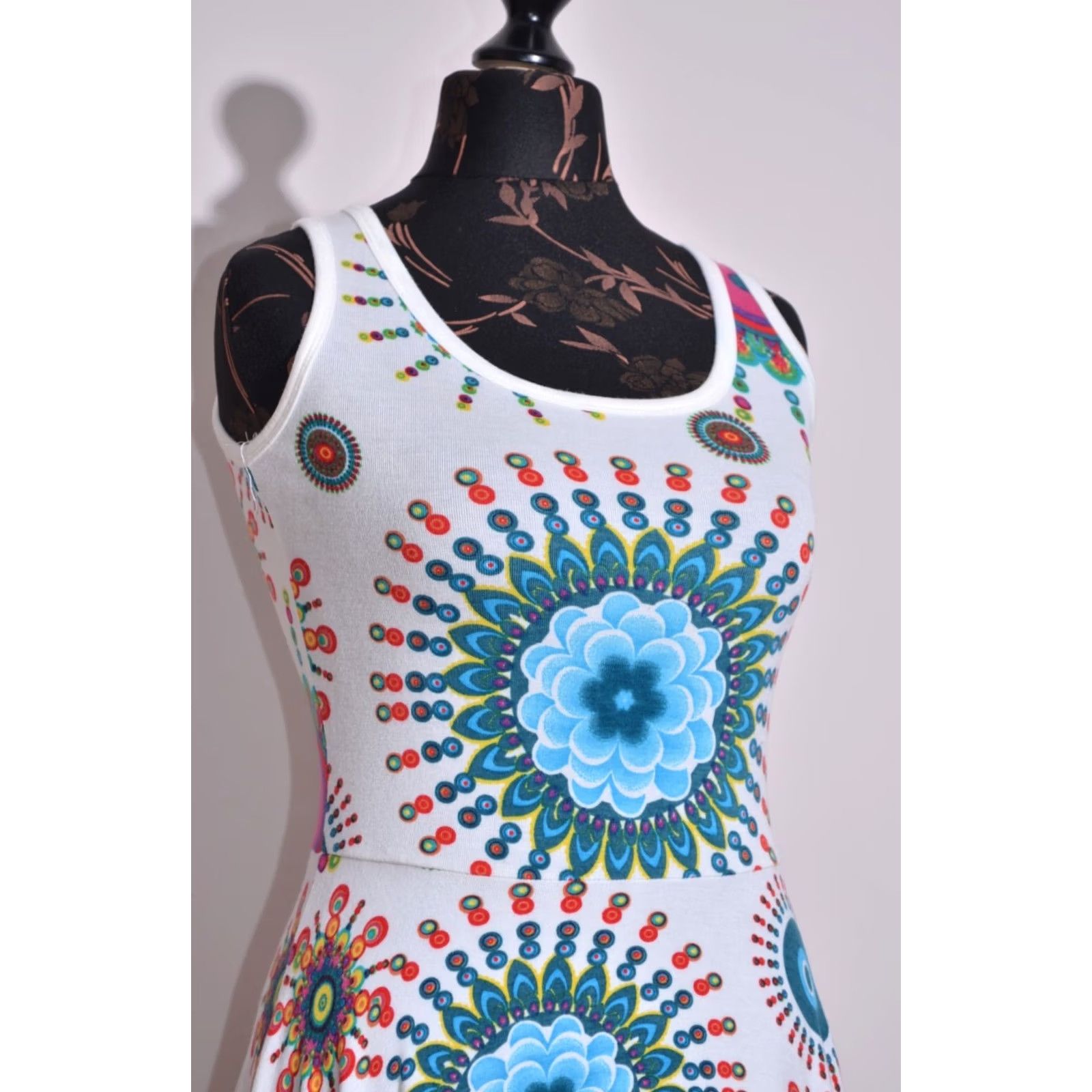 Desigual Desigual White Mini Dress Sleeveless Size 34 Womens Dress Casual Party/Cocktail Travel Spring Summer Size XXS / US 00 / IT 34 - 2 Thumbnail