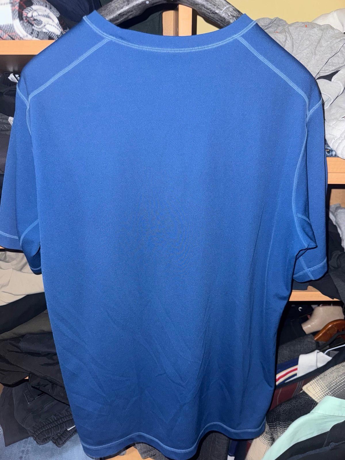 Nike Vintage Y2K Nike ACG FitDry Short Sleeve T-Shirt Rare Sz L Size US L / EU 52-54 / 3 - 5 Thumbnail