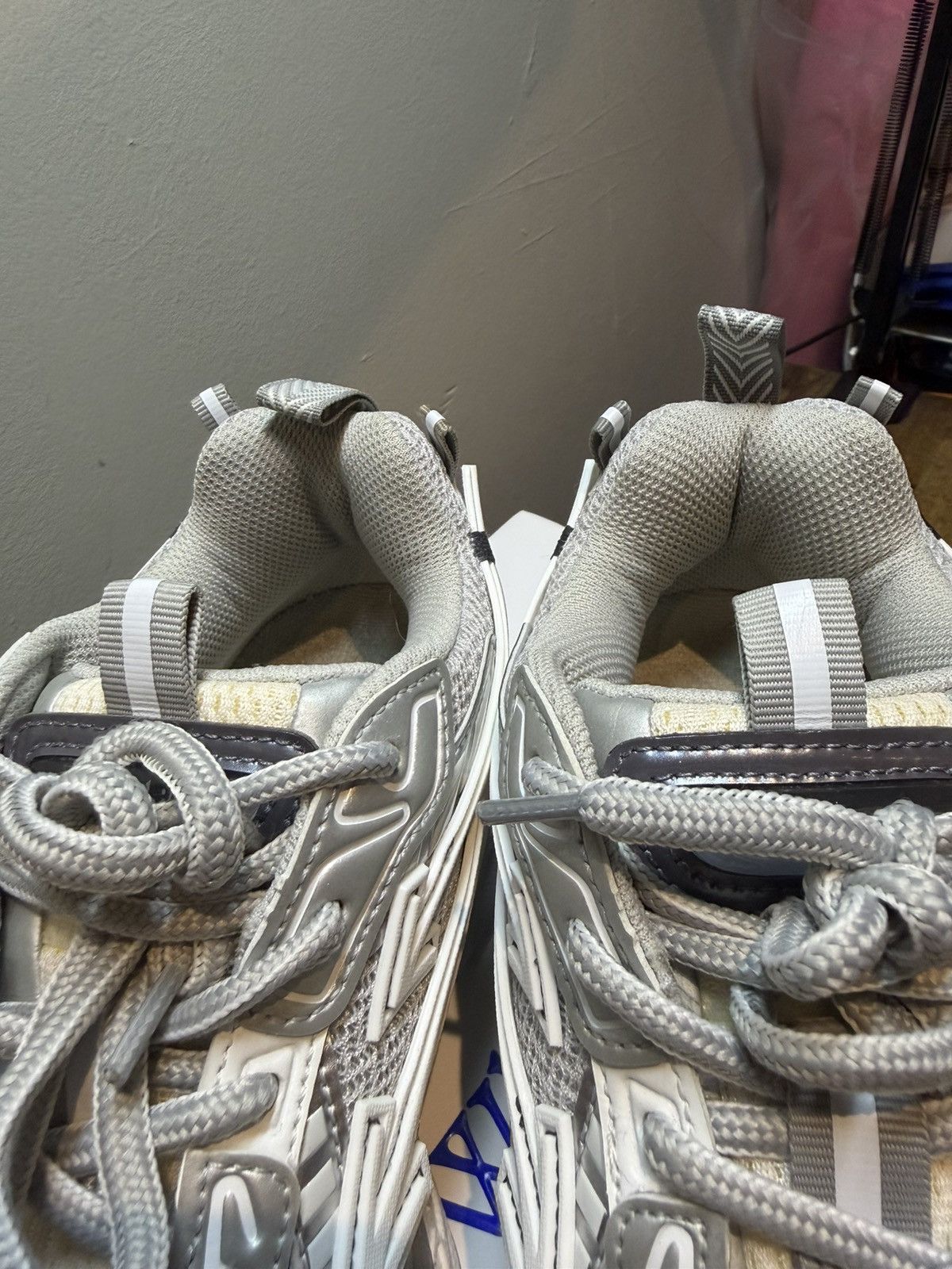 Off-White Off White Be Right Back White size 39 Size US 9 / IT 39 - 9 Thumbnail