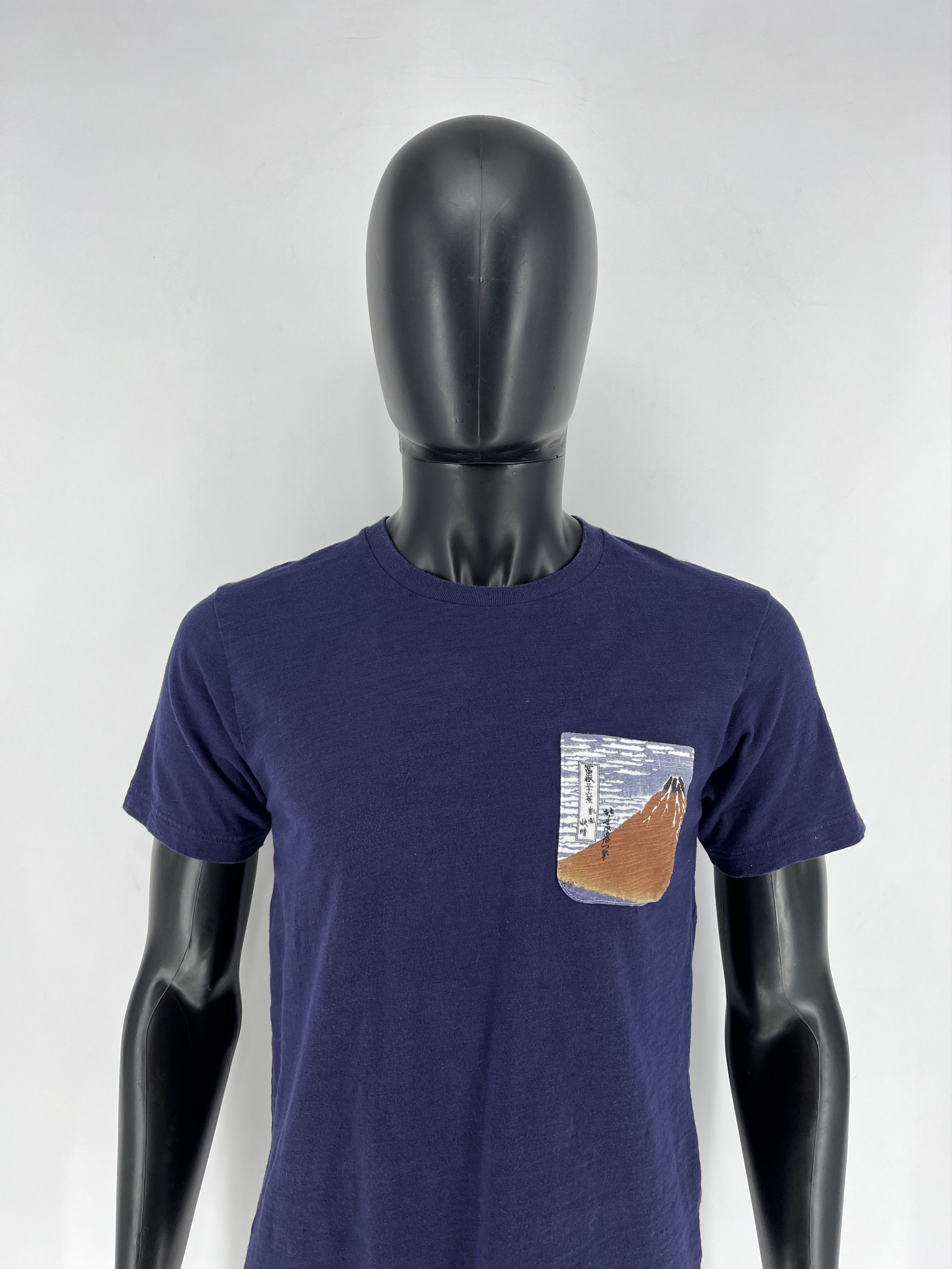 Japanese Brand × Uniqlo Mens Uniqlo Hokusai Blue T Shirt art tee Japanese Brand y2k Size US S / EU 44-46 / 1 - 1 Thumbnail